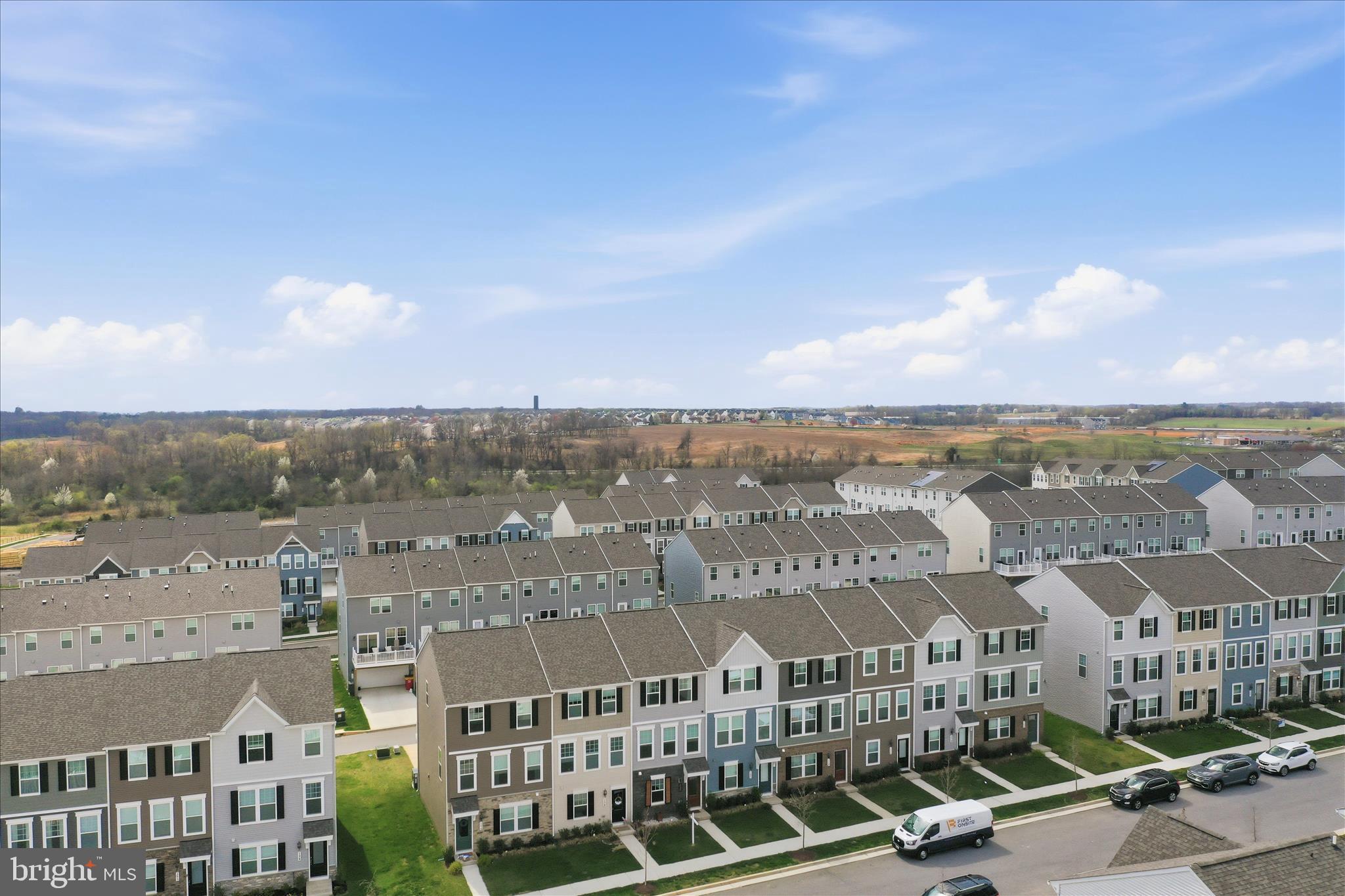 PRESIDENTS POINTE - Residential