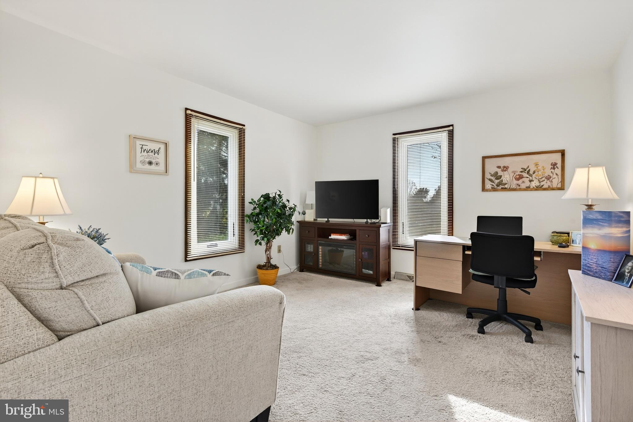 CHATELAINE - Residential