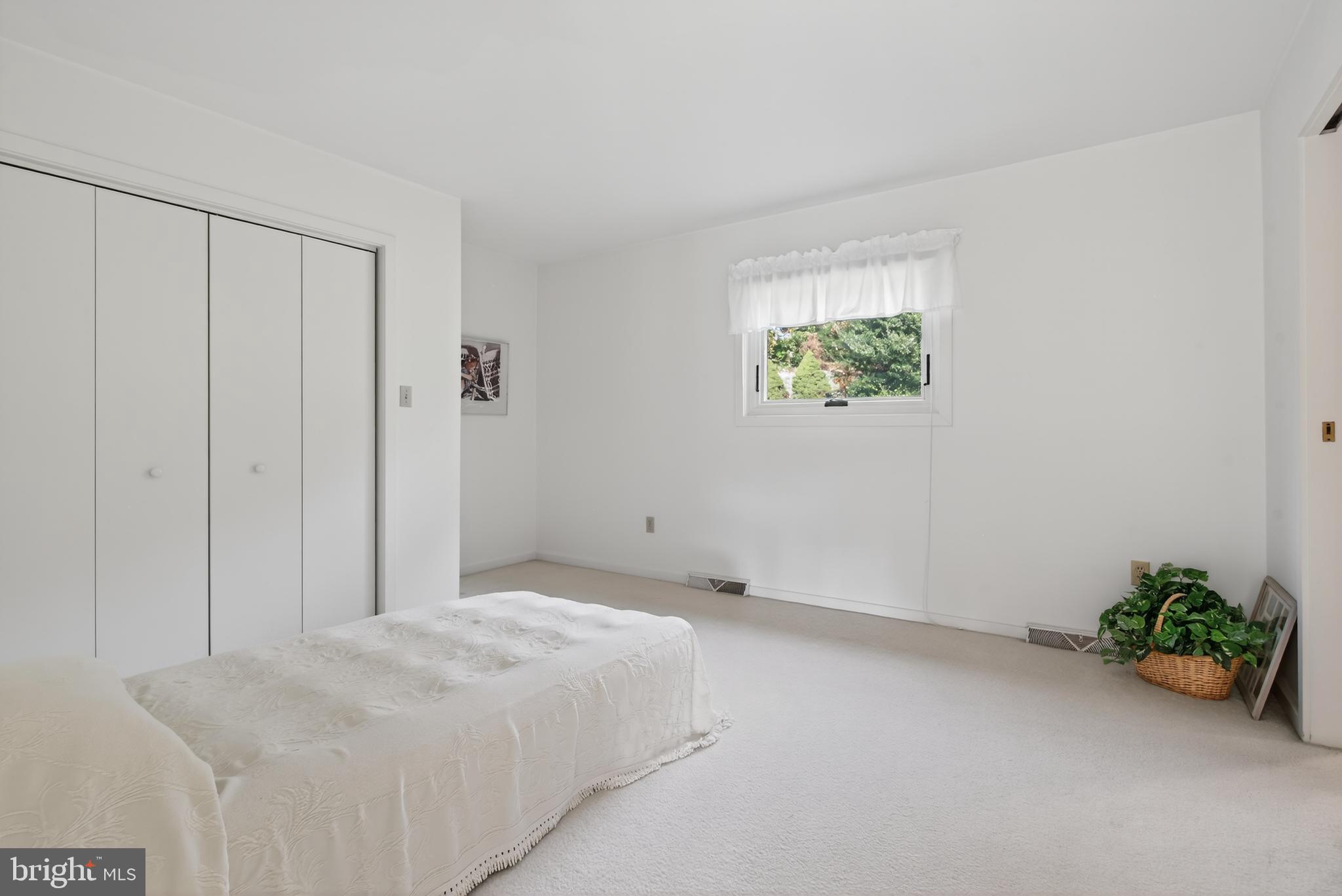 CHATELAINE - Residential