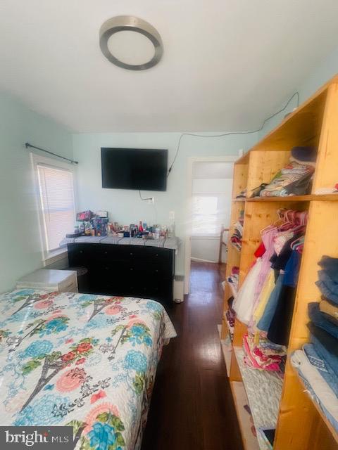 LANDOVER HILLS - Residential