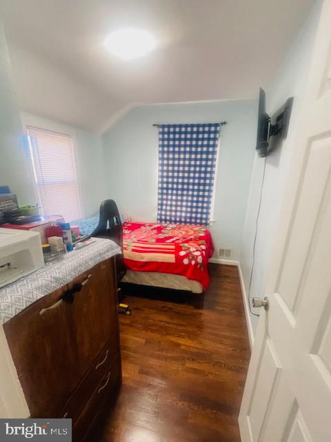 LANDOVER HILLS - Residential