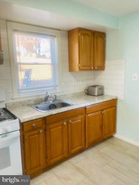 LANDOVER HILLS - Residential