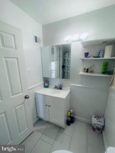 LANDOVER HILLS - Residential