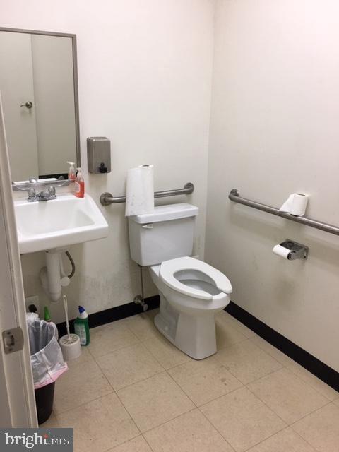 NORTH LANDING BUS CENTER - Commercial Sale