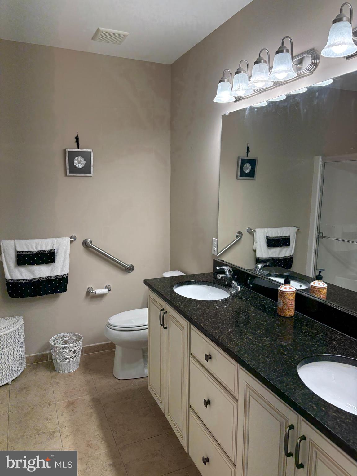 THE ENCLAVE - Residential