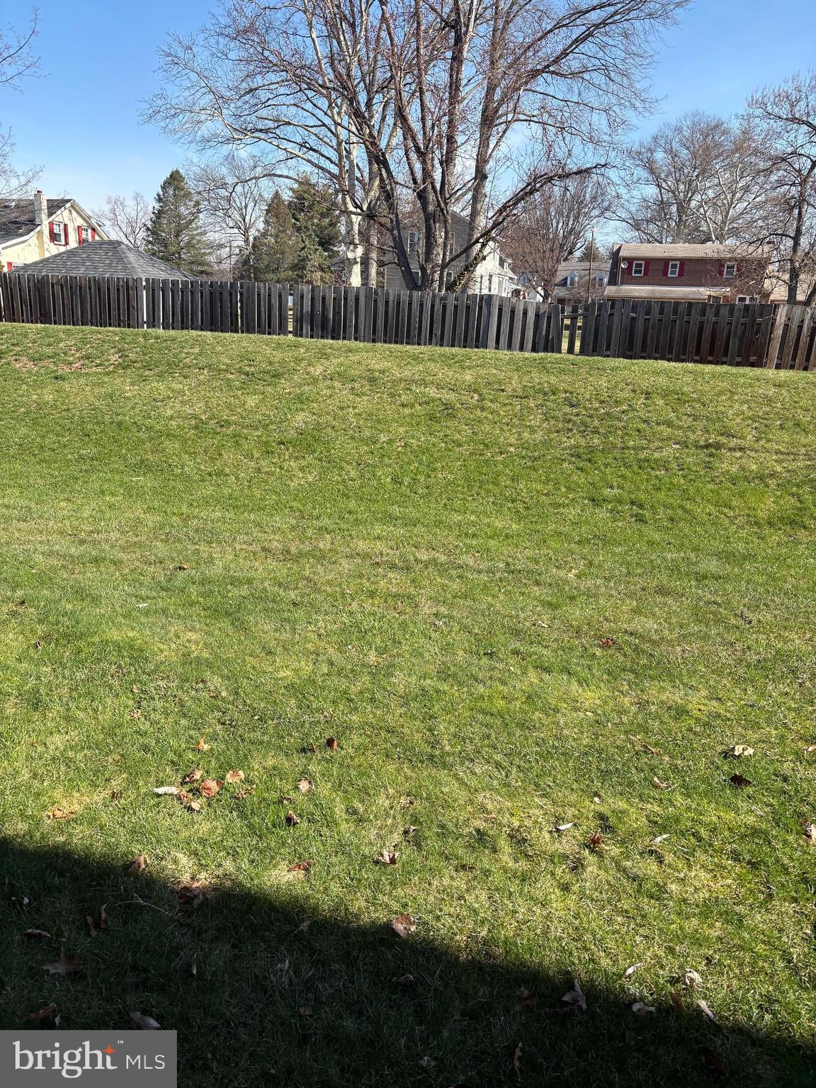 THE ENCLAVE - Residential