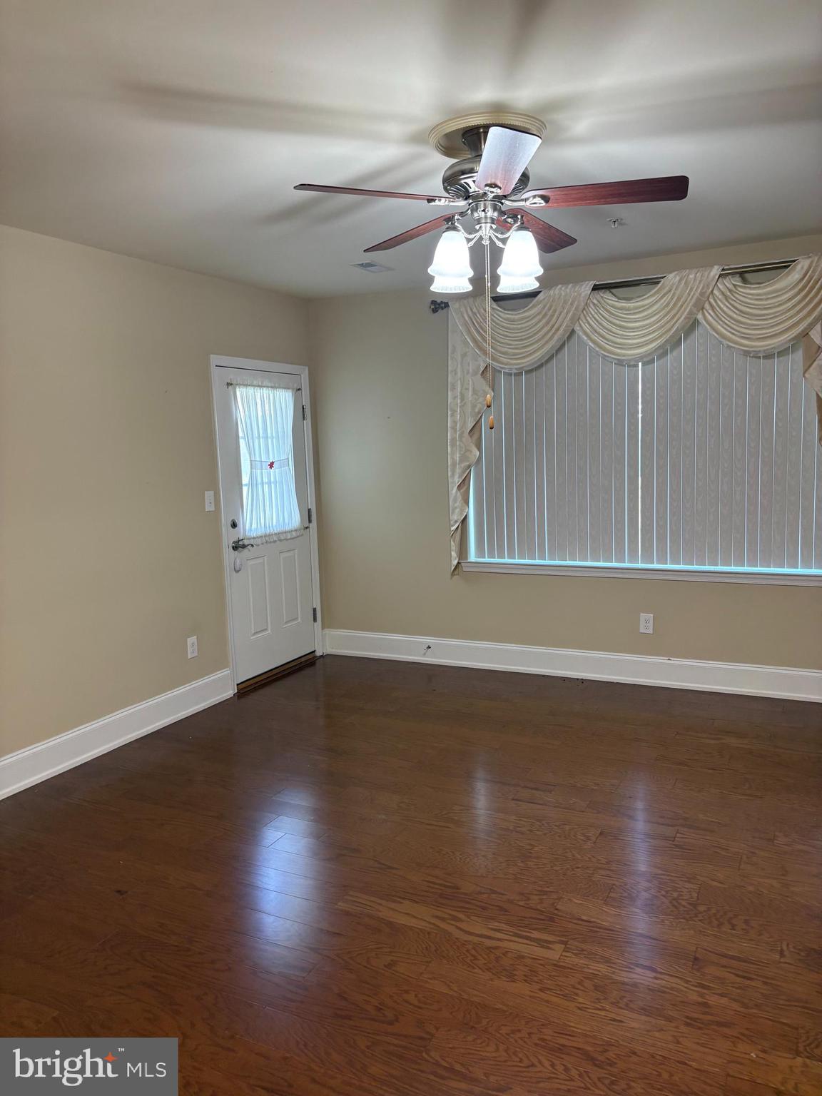 THE ENCLAVE - Residential