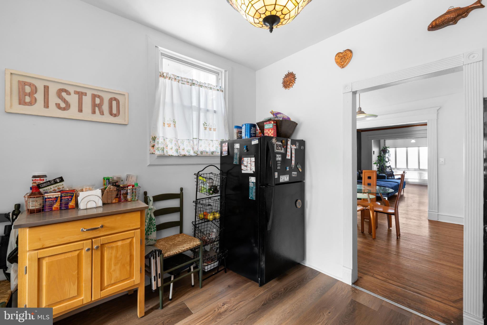 OXFORD CIRCLE - Residential