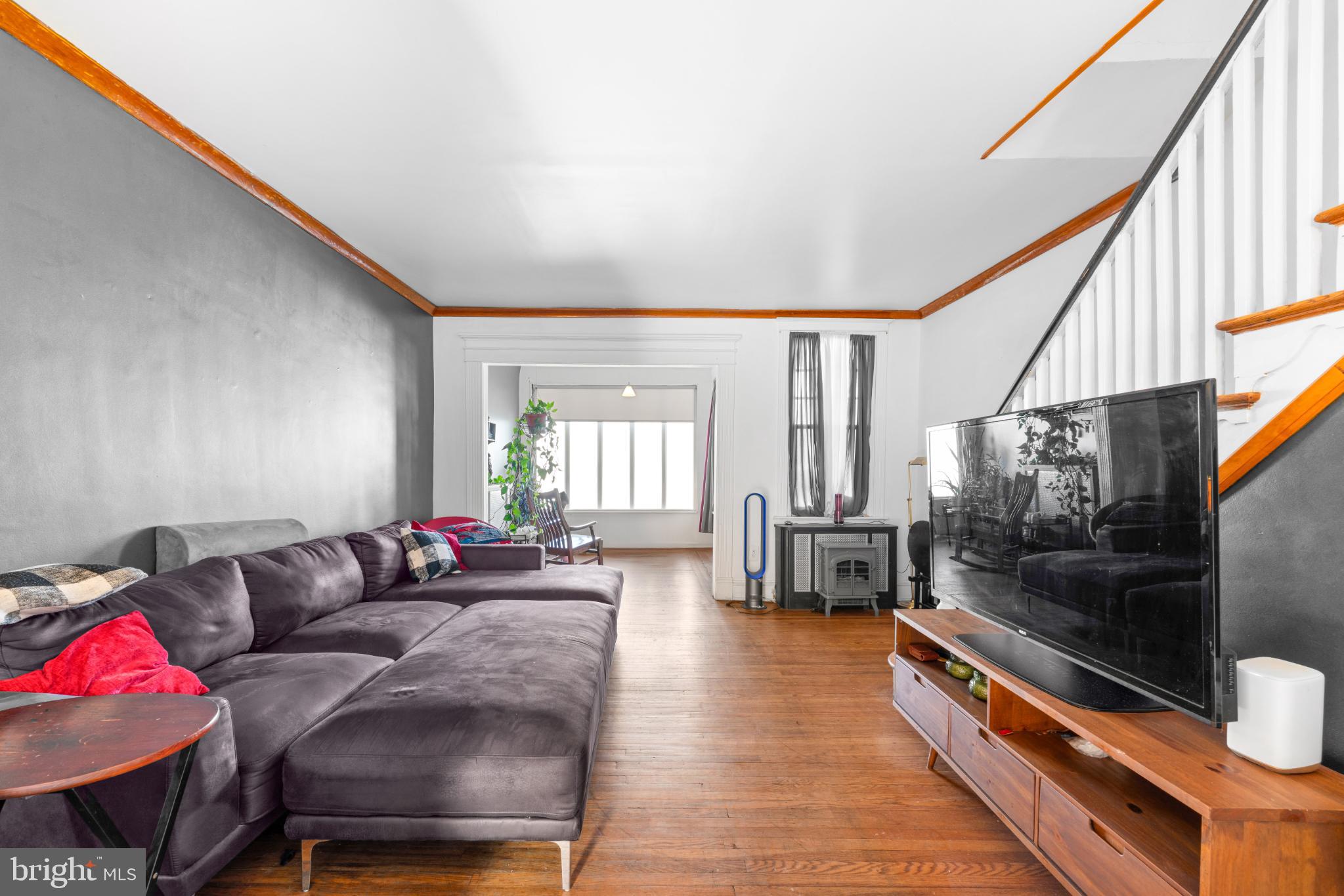 OXFORD CIRCLE - Residential