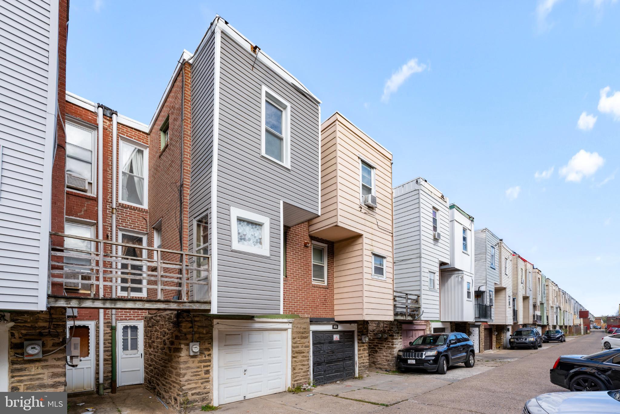 OXFORD CIRCLE - Residential