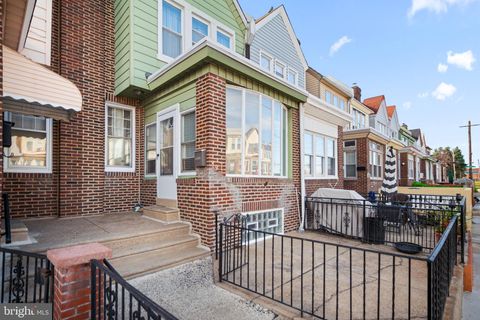 Townhouse For Sale - 854 E Sanger Street<br/> PHILADELPHIA, PA 19124