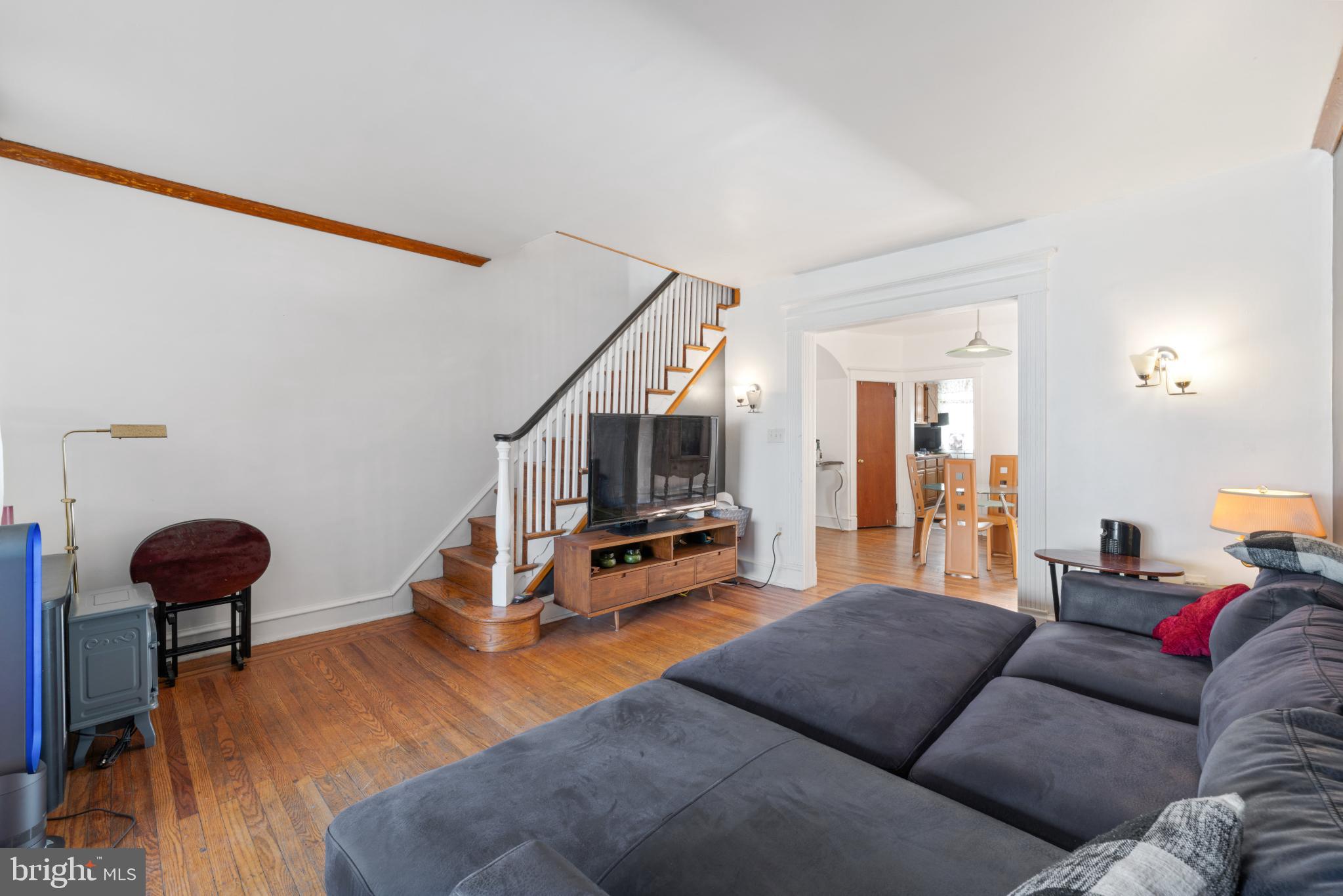 OXFORD CIRCLE - Residential