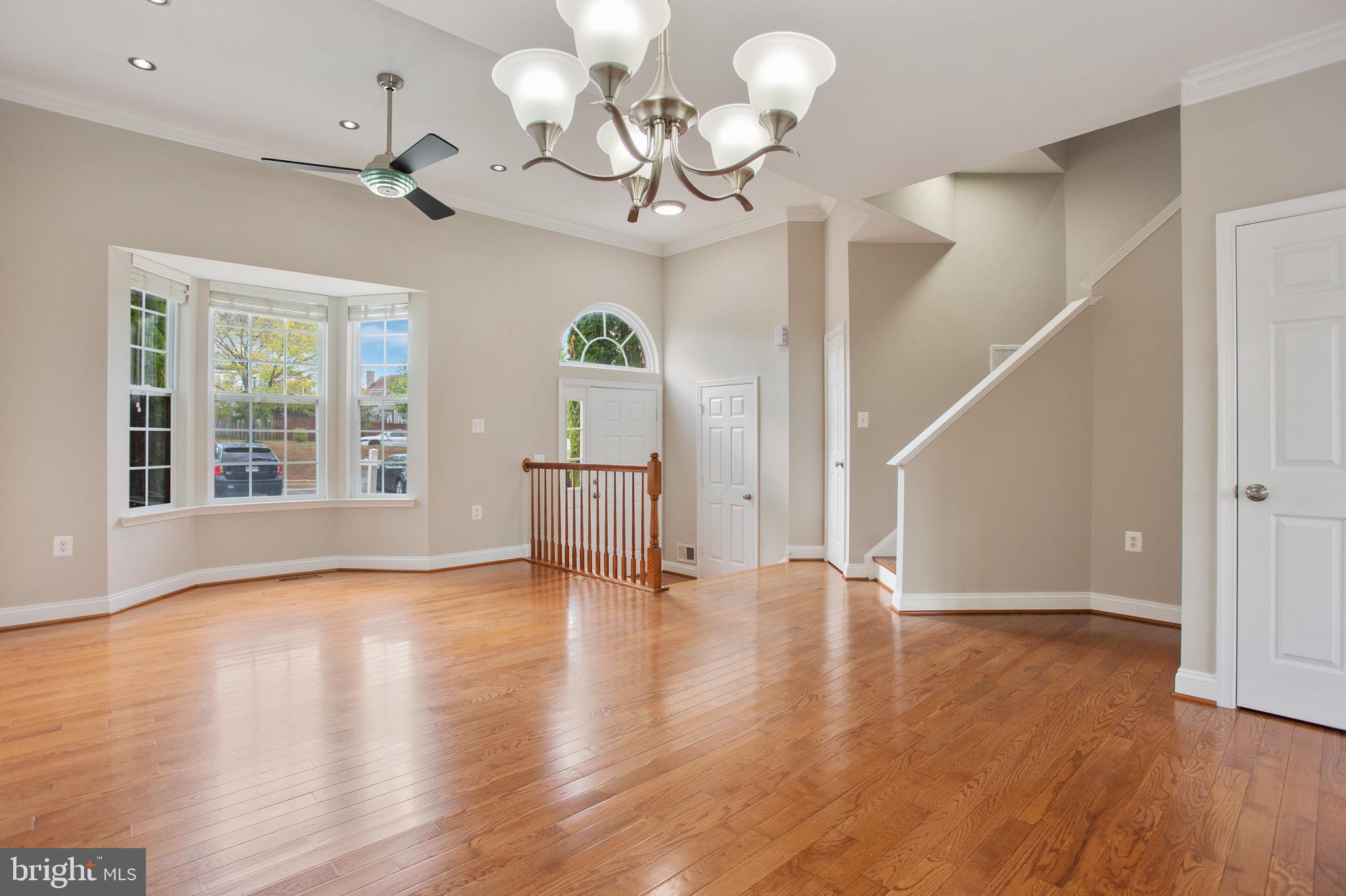 POTOMAC CROSSING - Residential