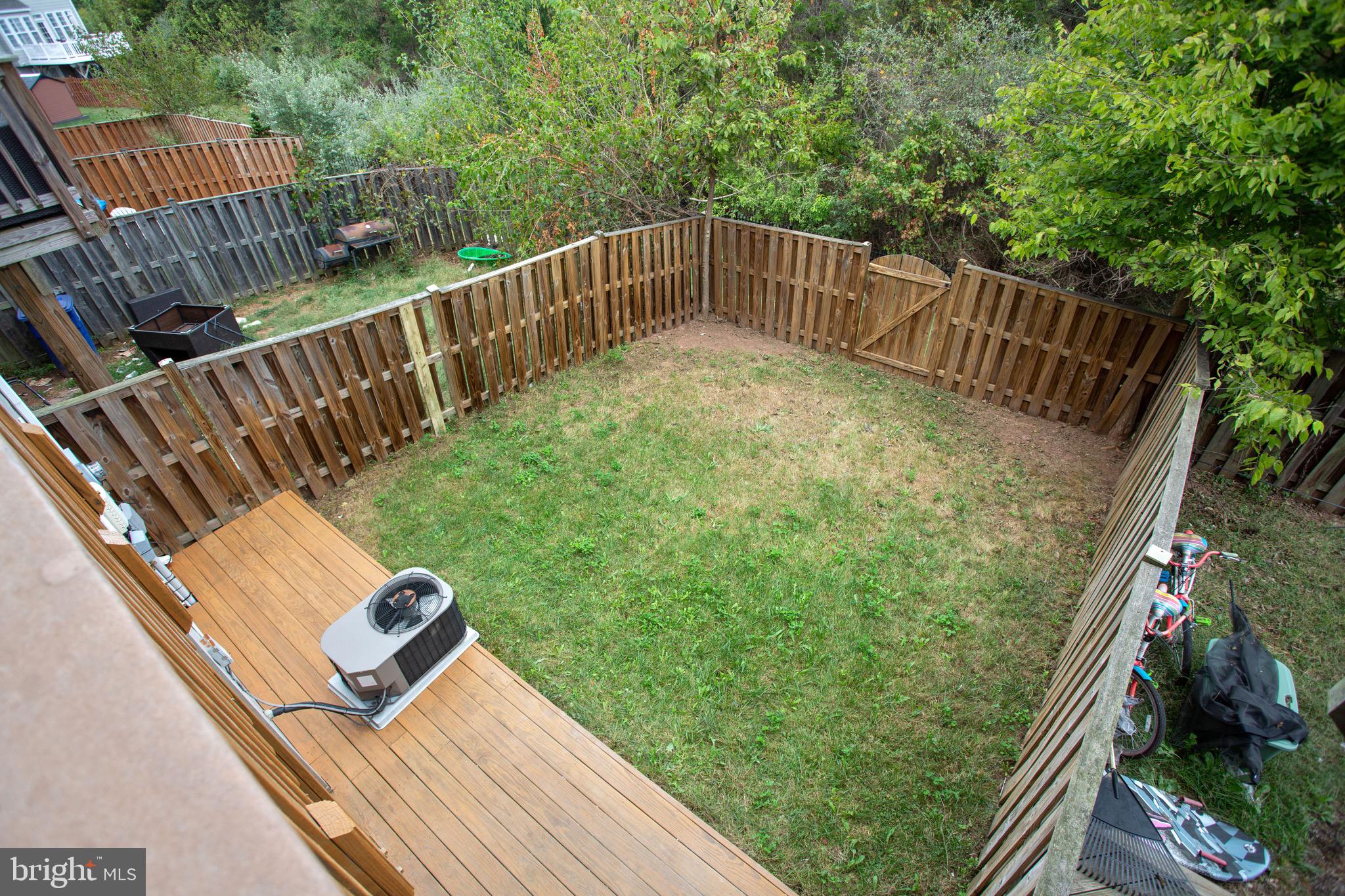 POTOMAC CROSSING - Residential