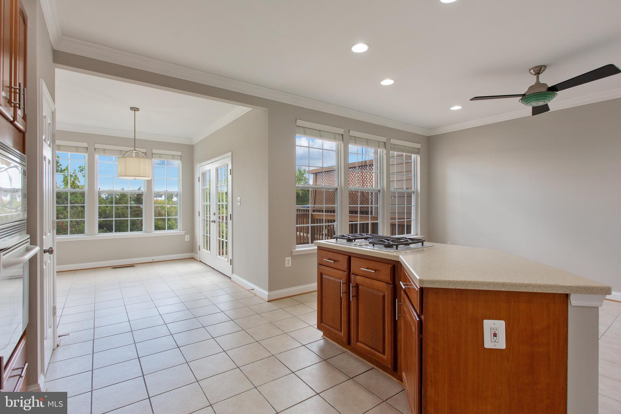 POTOMAC CROSSING - Residential