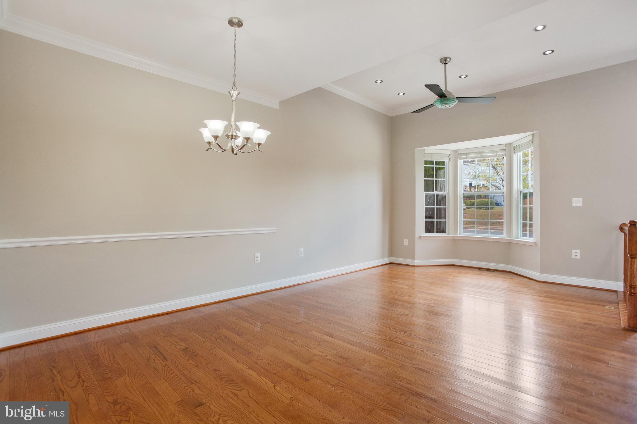 POTOMAC CROSSING - Residential