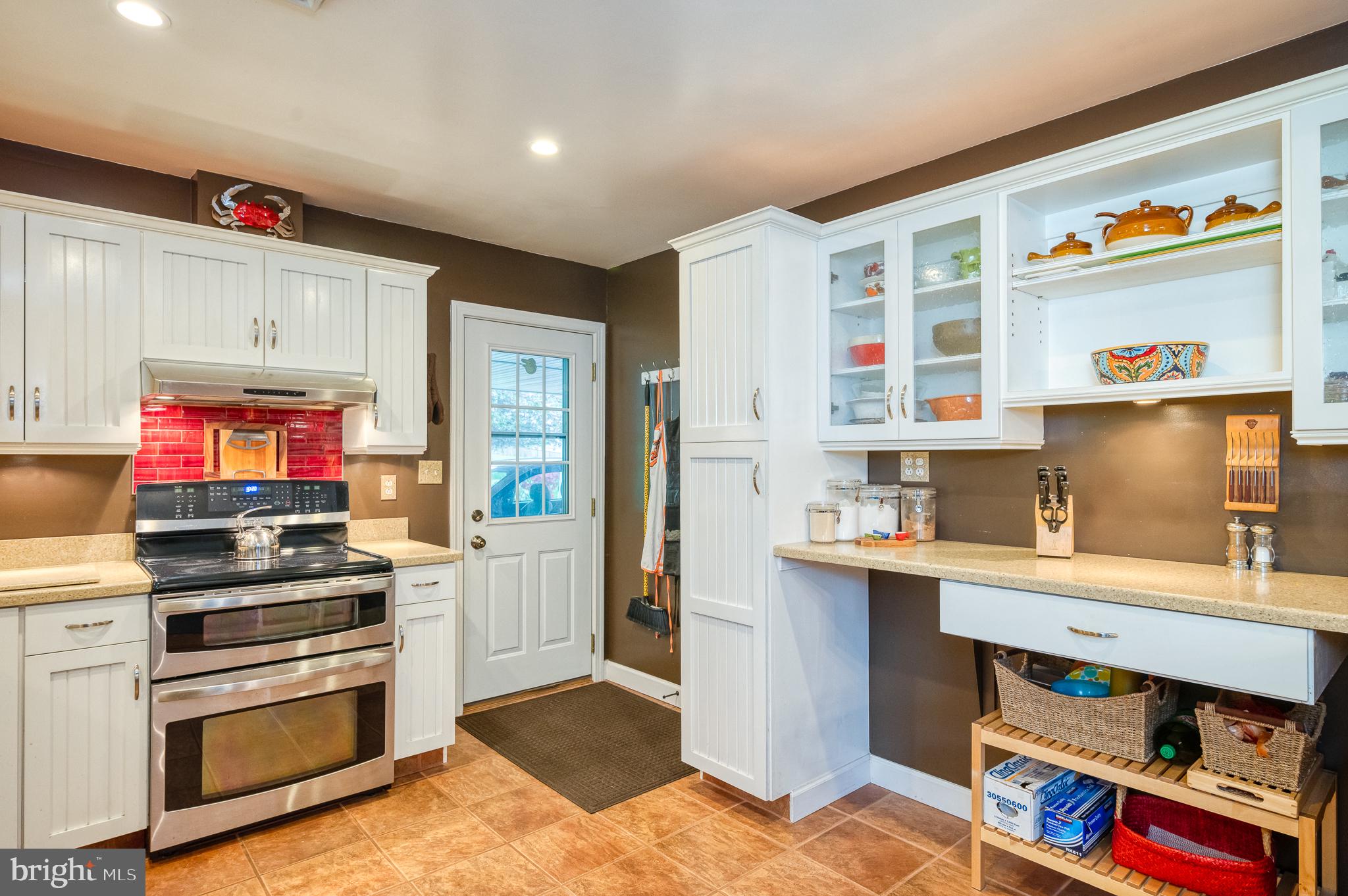 PERRY HALL - Residential