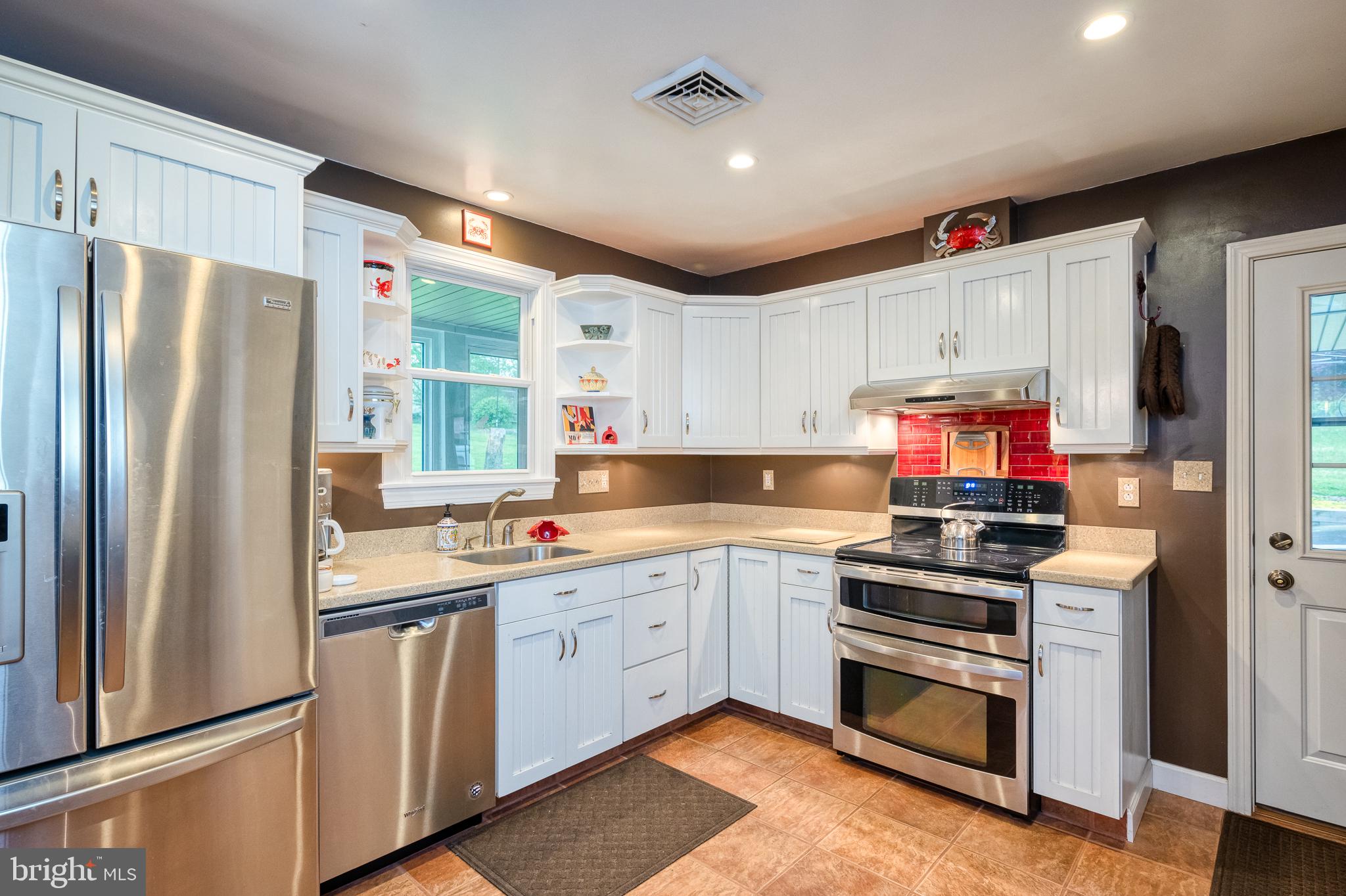 PERRY HALL - Residential