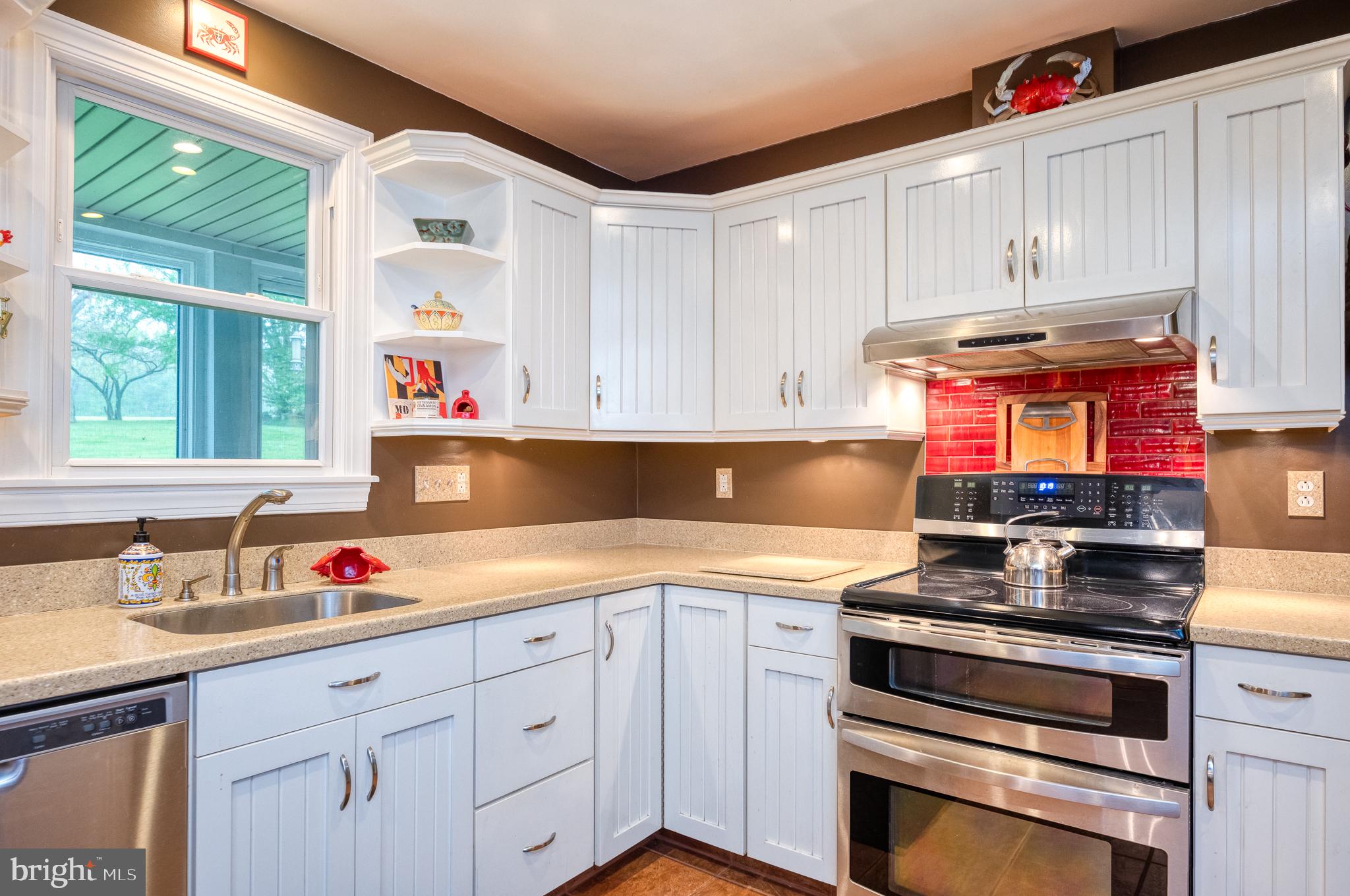 PERRY HALL - Residential