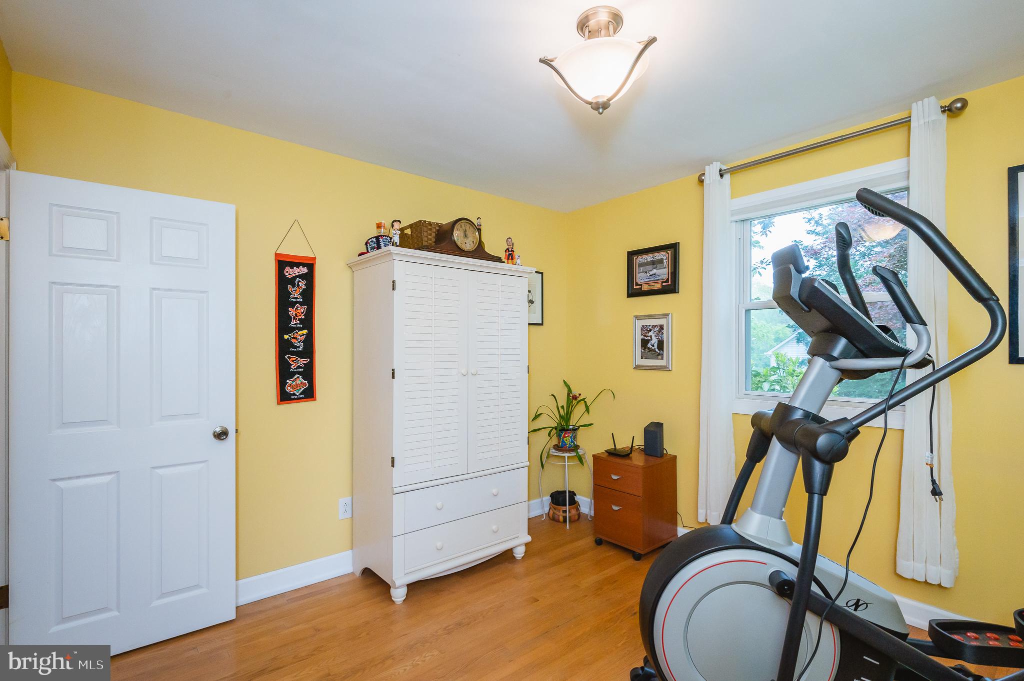 PERRY HALL - Residential