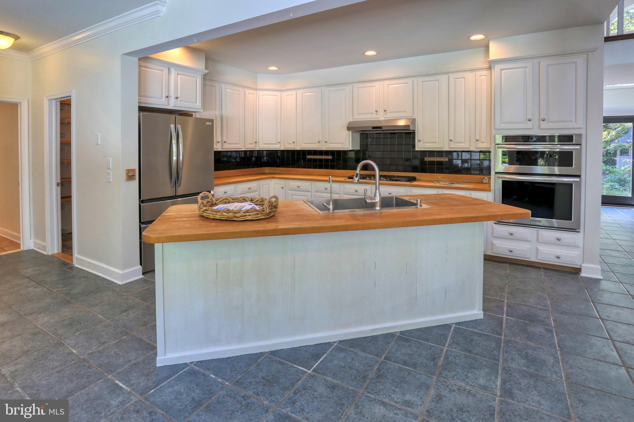 29247 WHITE PINE LANE