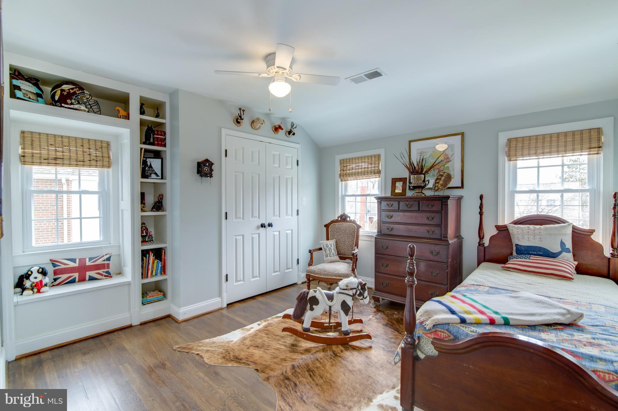 LEE HEIGHTS - Residential