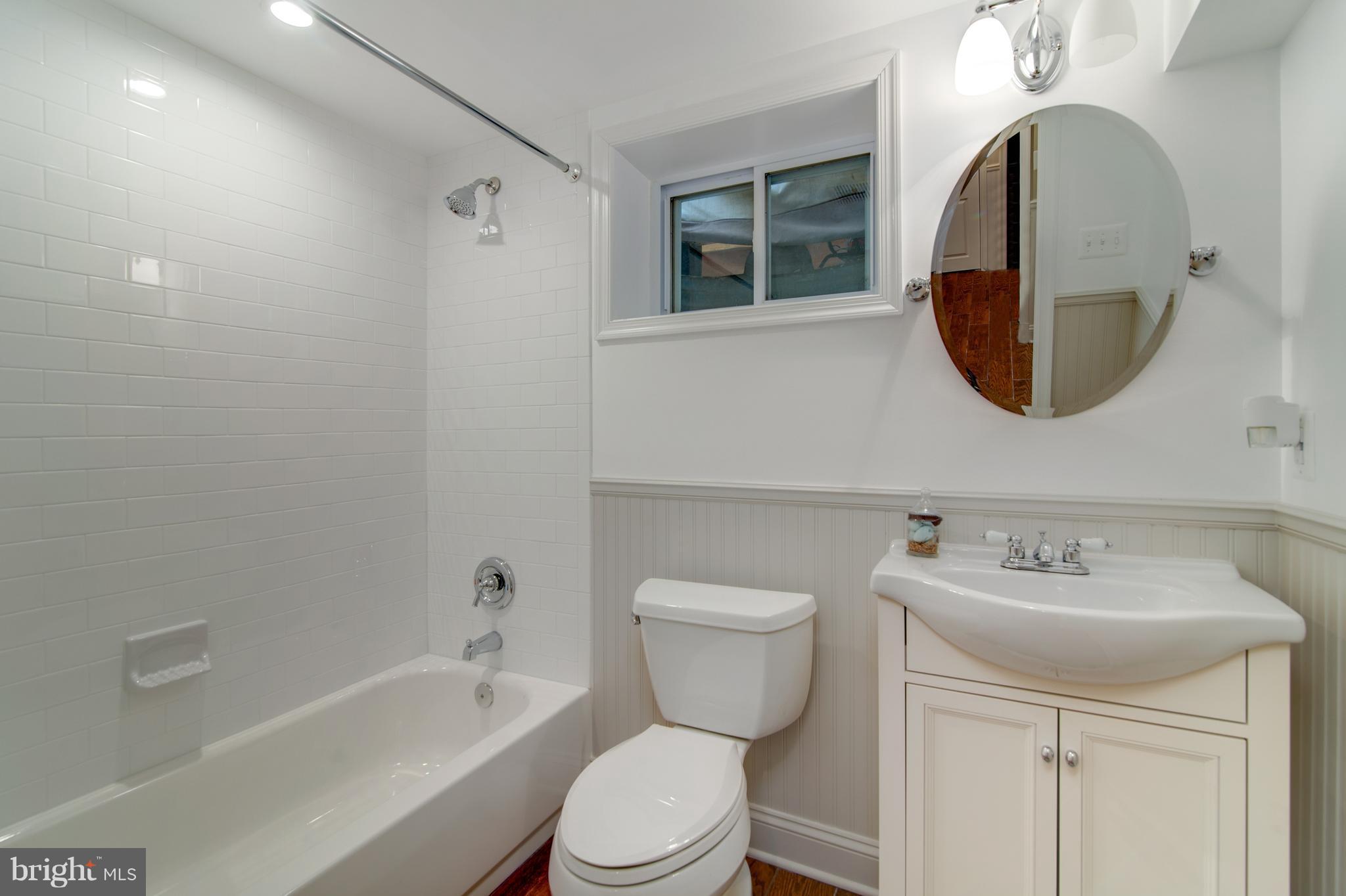 LEE HEIGHTS - Residential