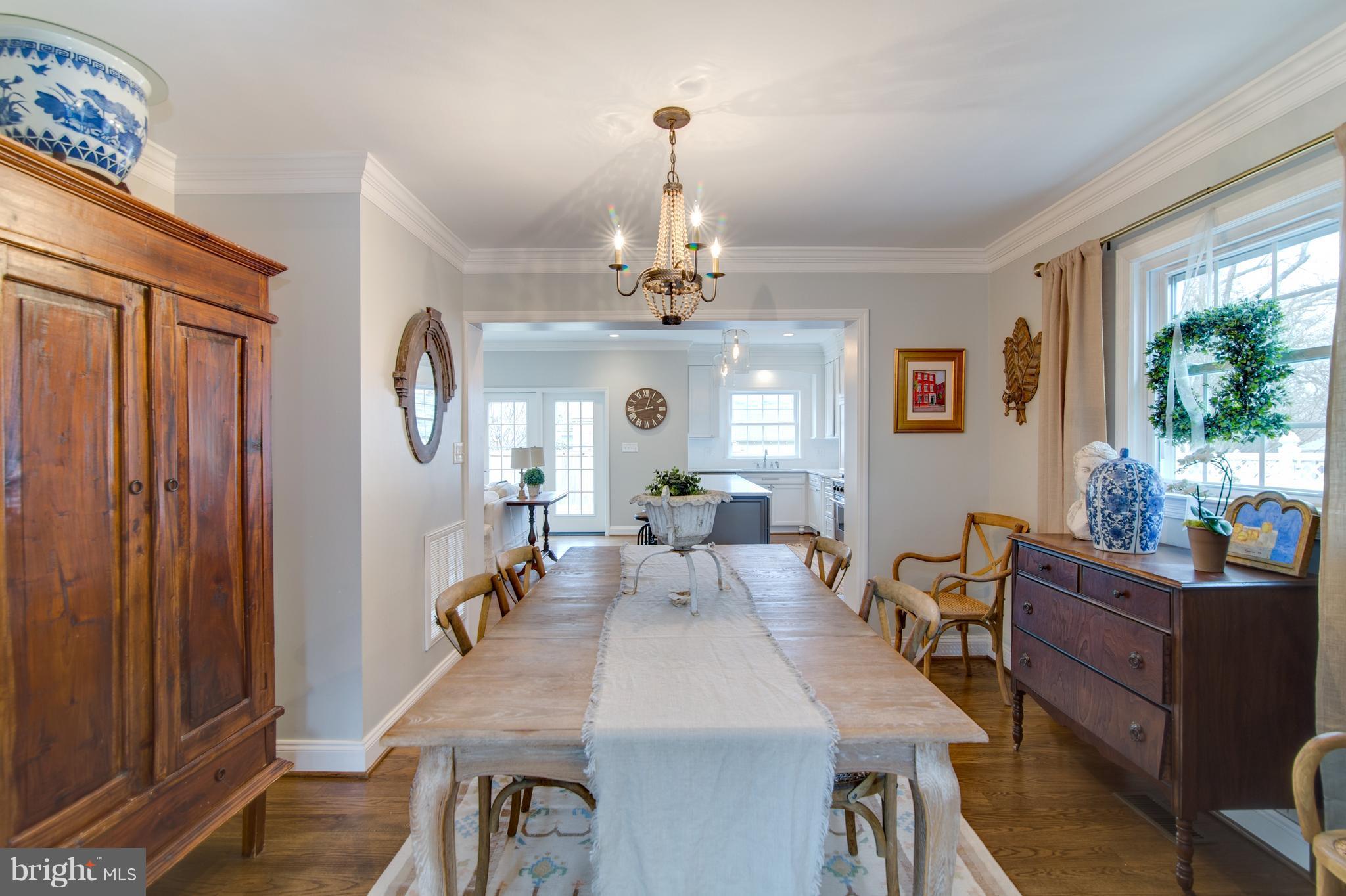 LEE HEIGHTS - Residential