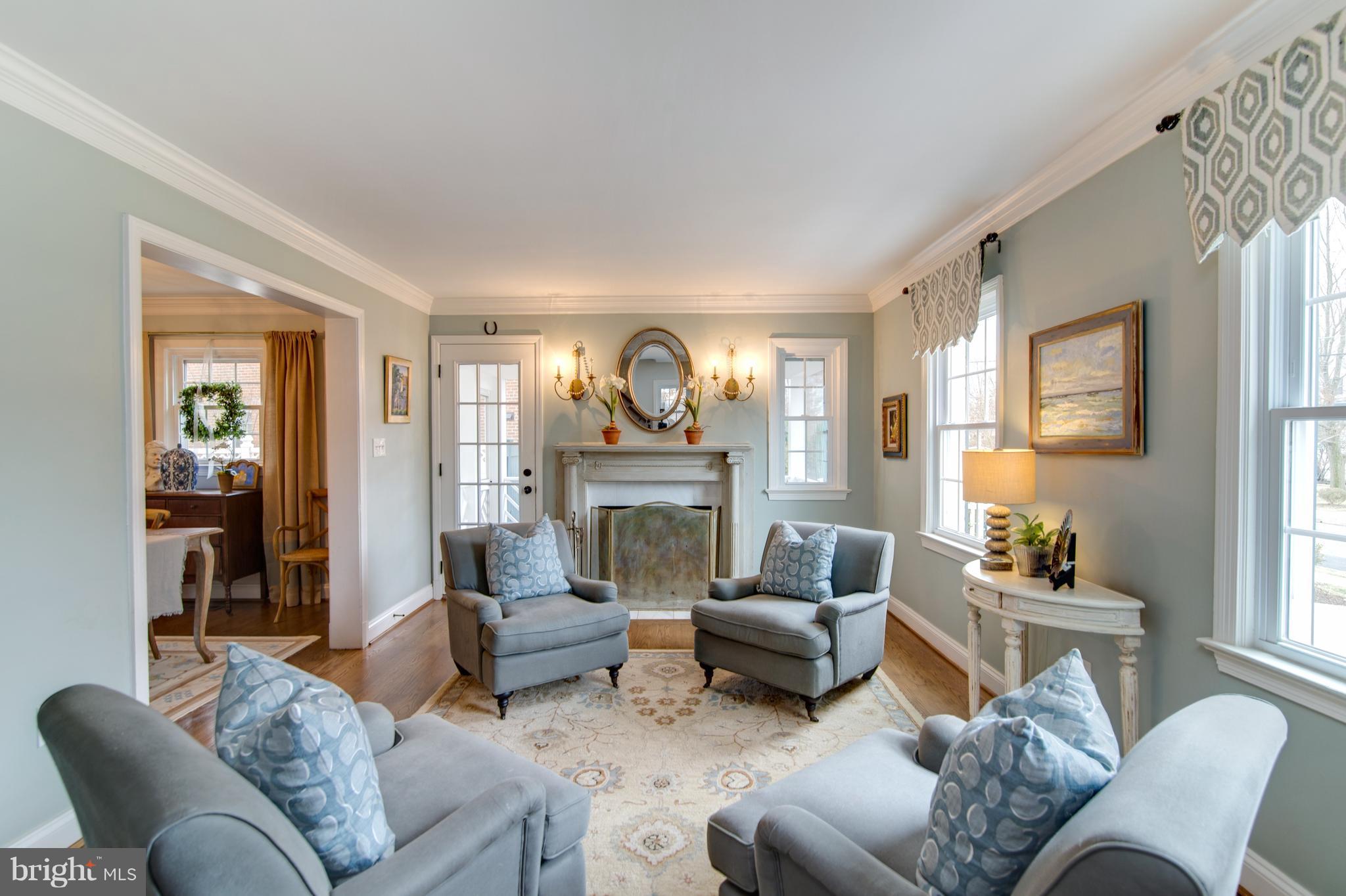 LEE HEIGHTS - Residential