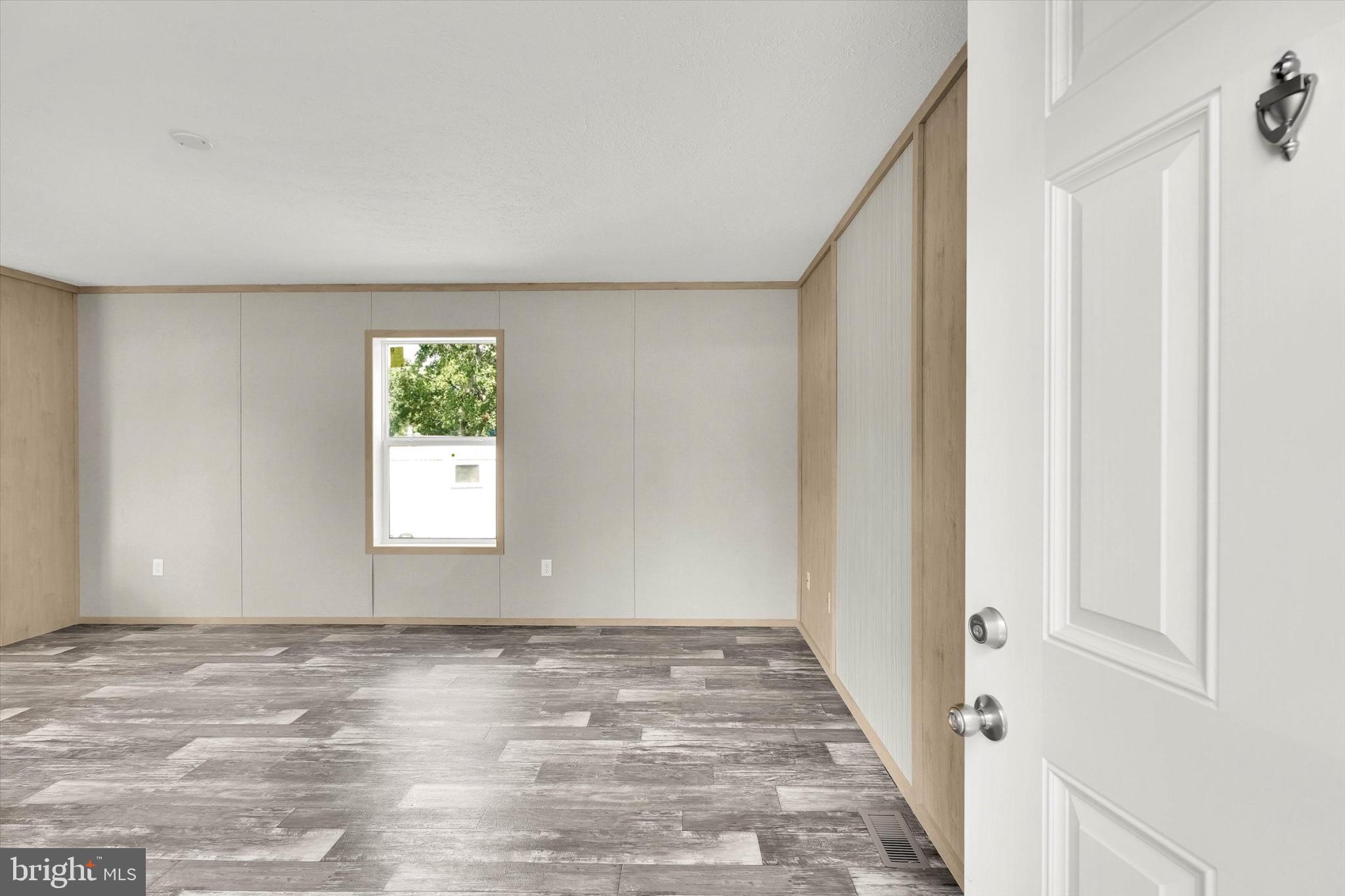 755 WOODSIDE DRIVE