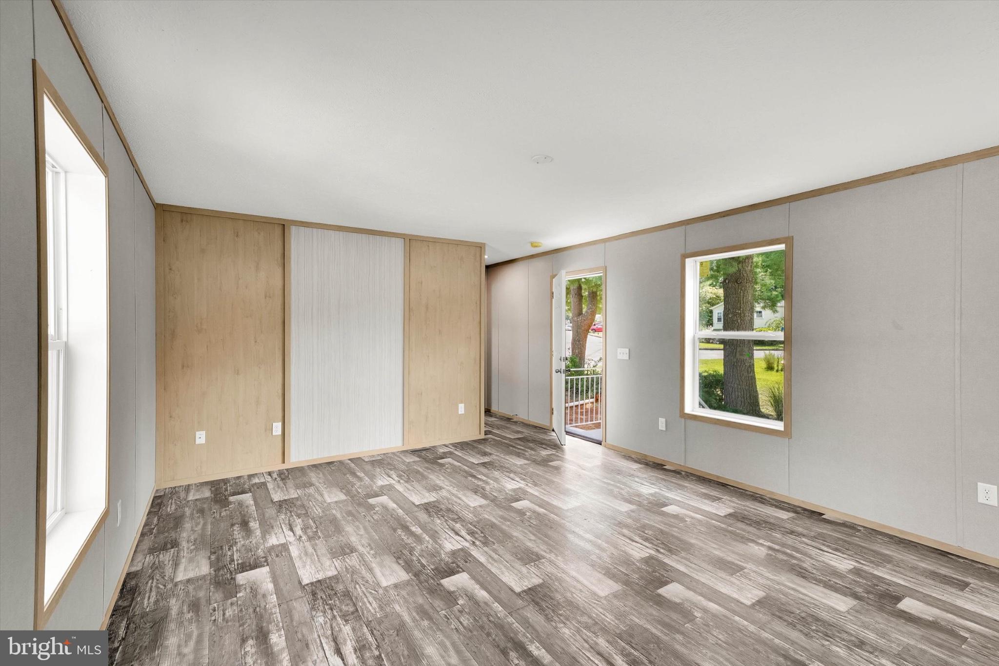 755 WOODSIDE DRIVE