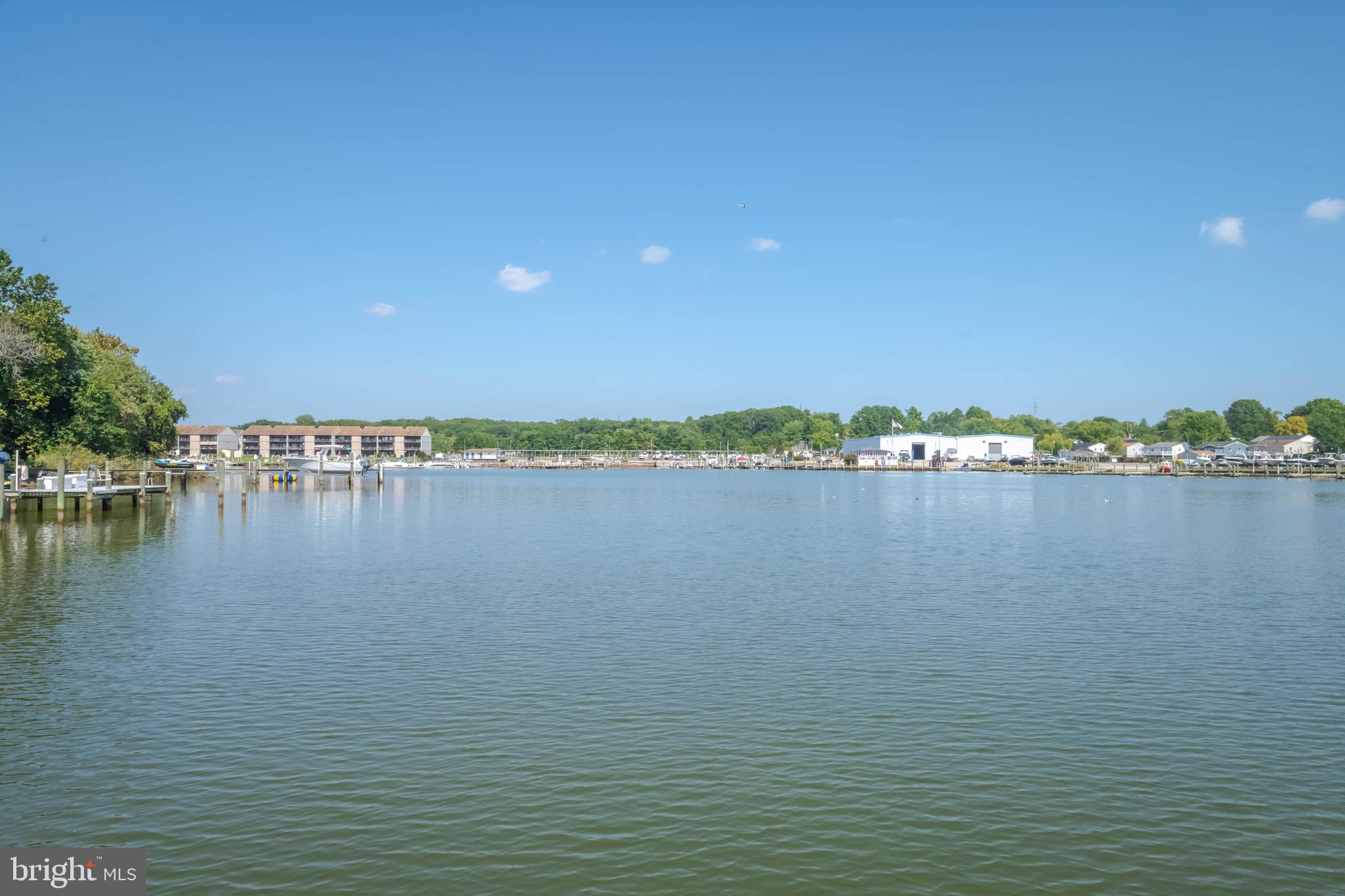 TAYLORS POINTE - Residential