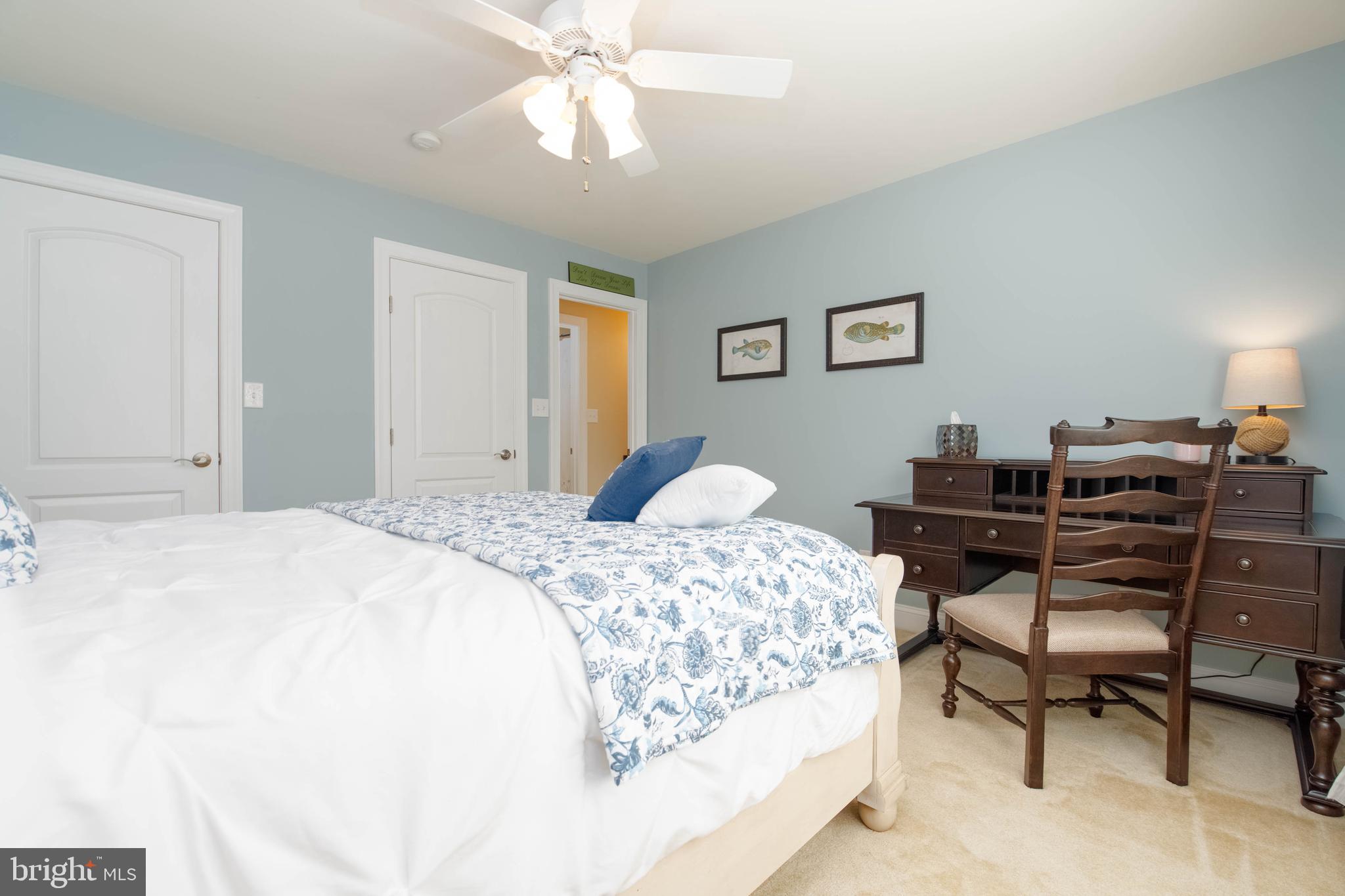 TAYLORS POINTE - Residential