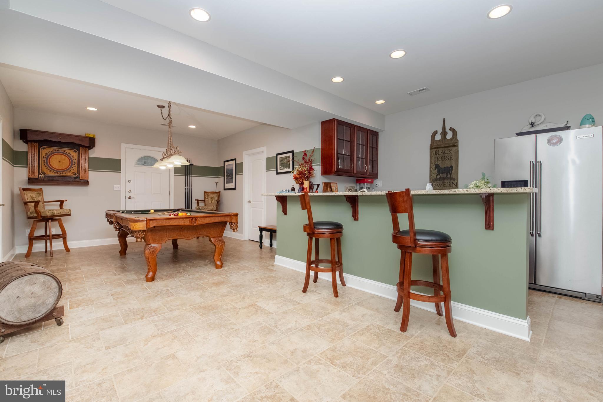 TAYLORS POINTE - Residential