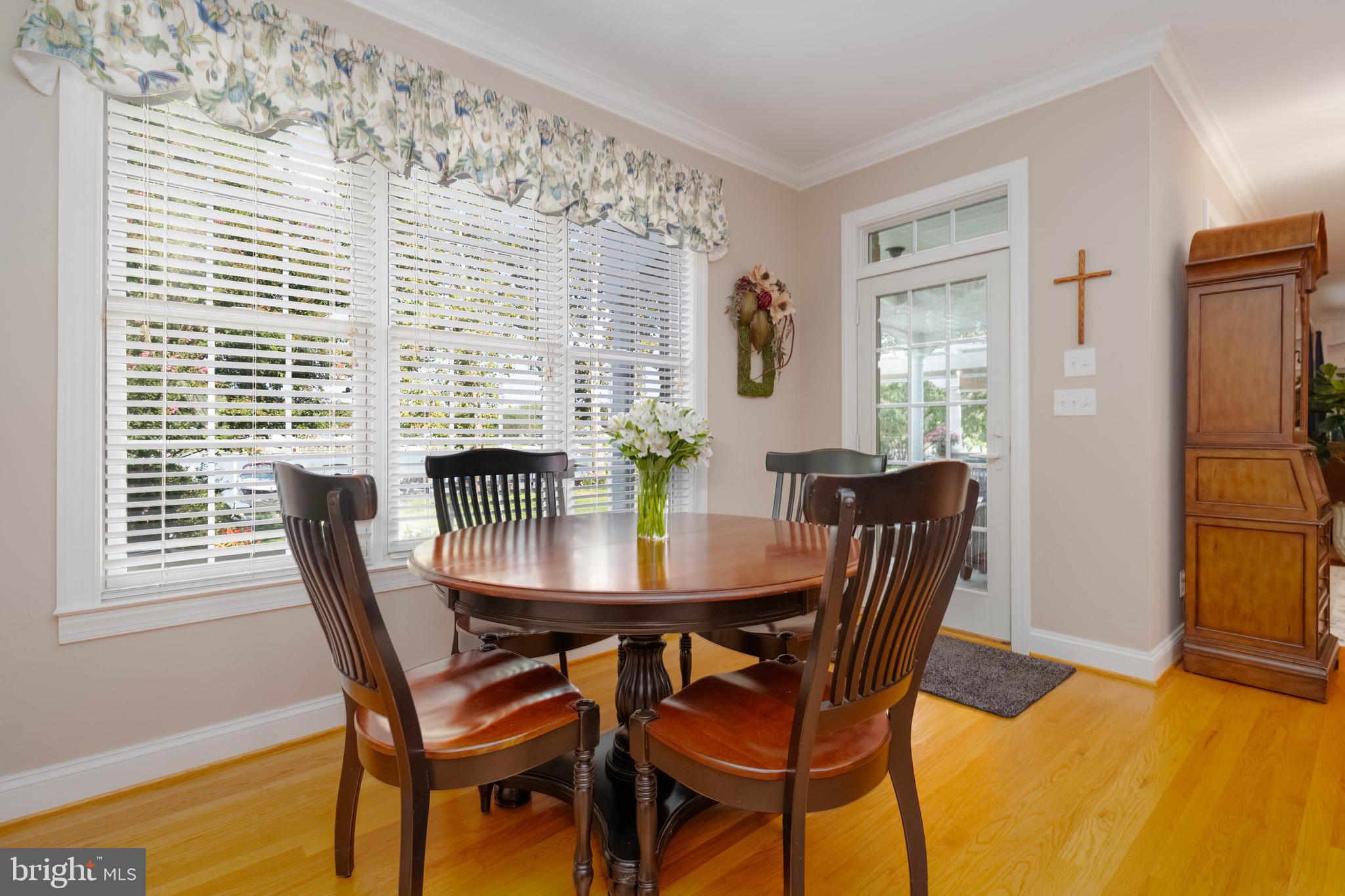 TAYLORS POINTE - Residential