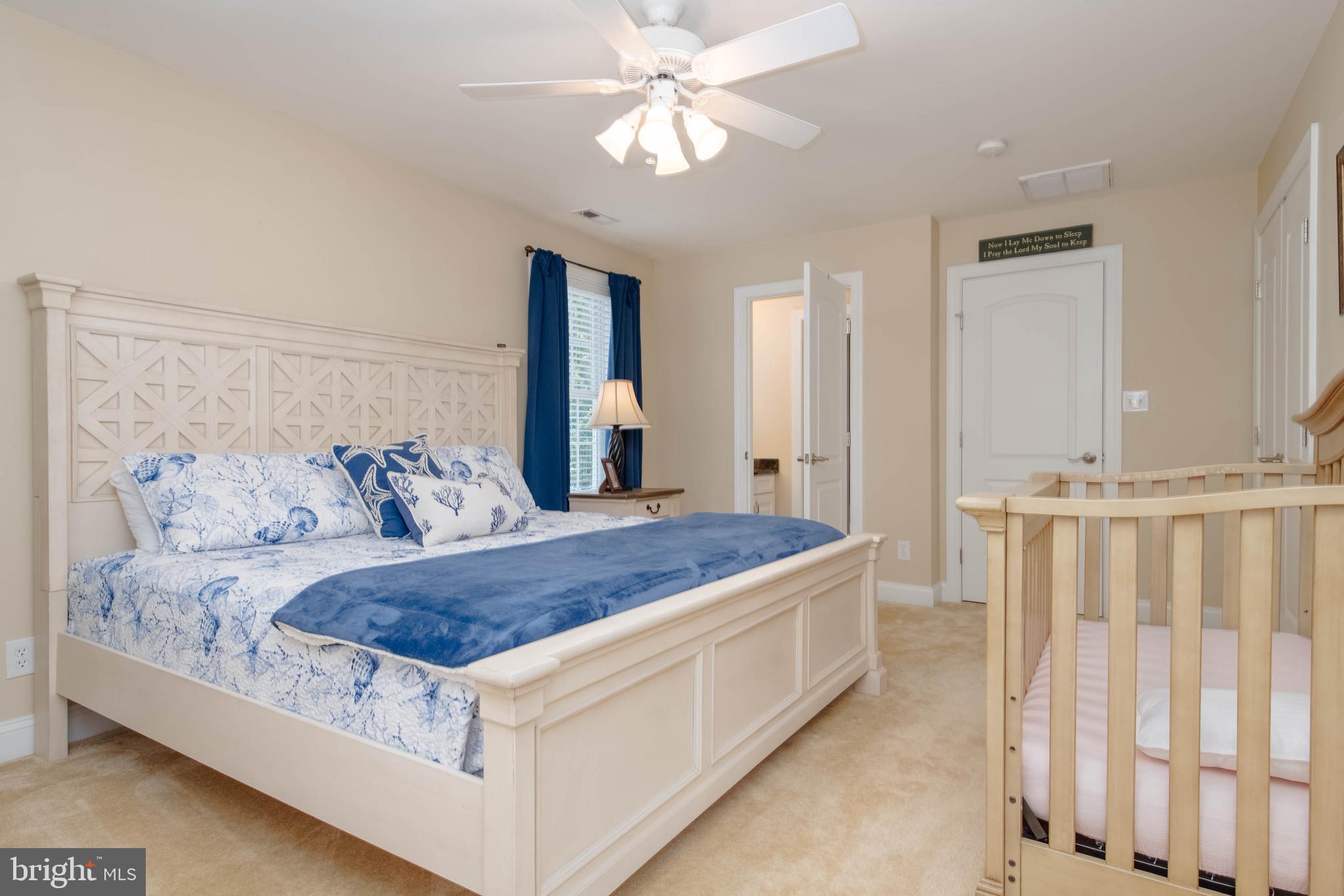 TAYLORS POINTE - Residential