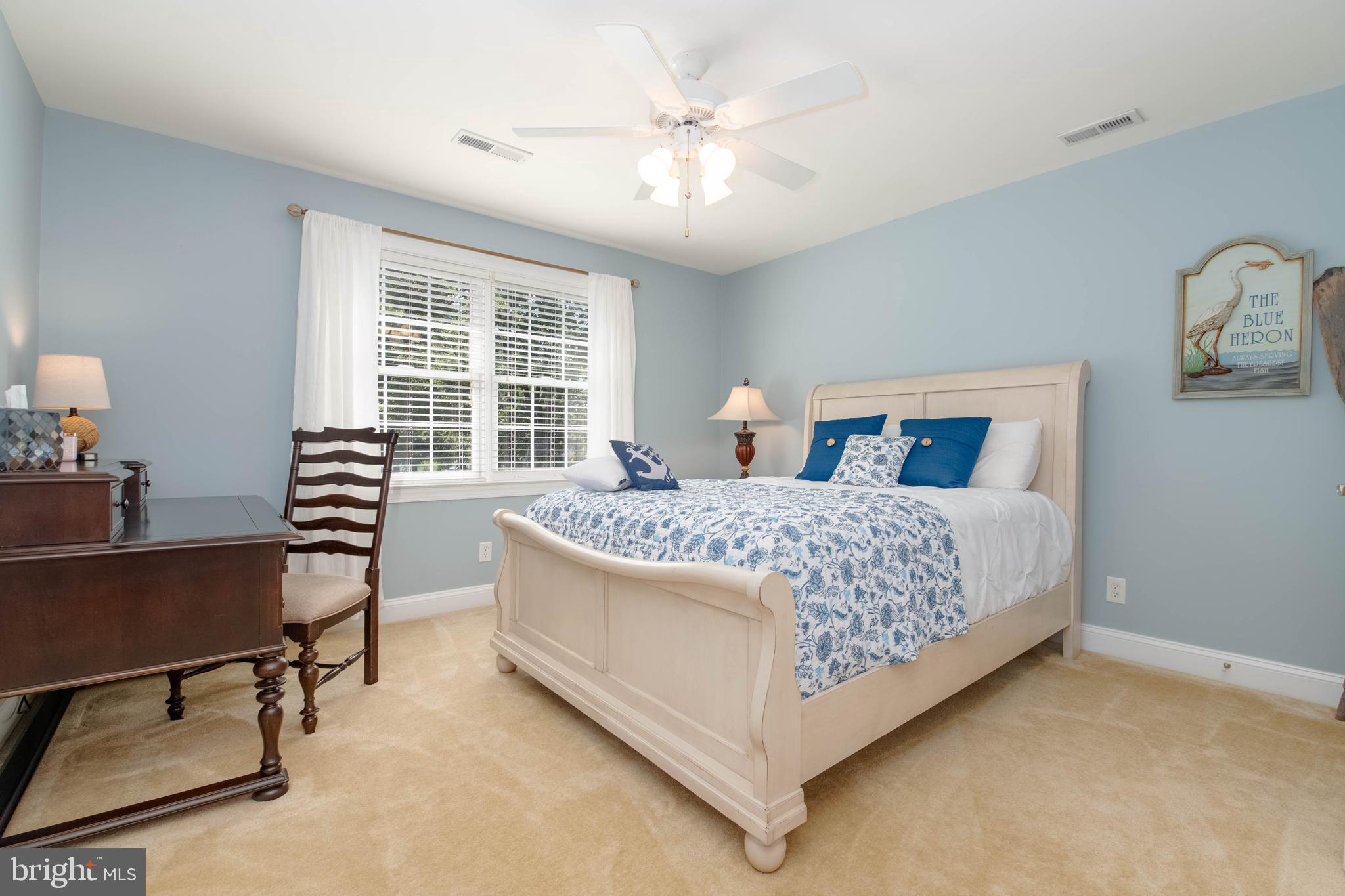 TAYLORS POINTE - Residential