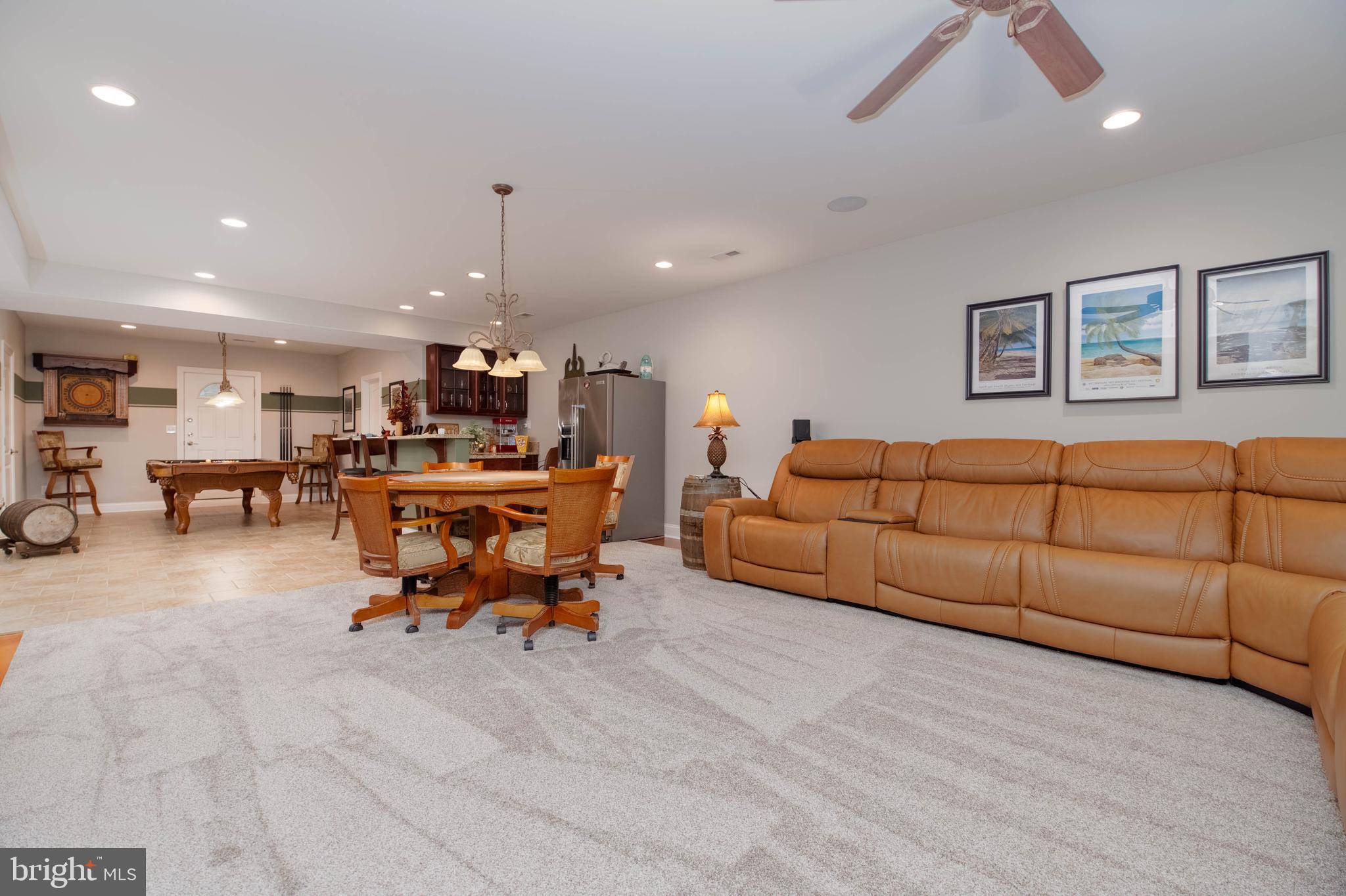 TAYLORS POINTE - Residential