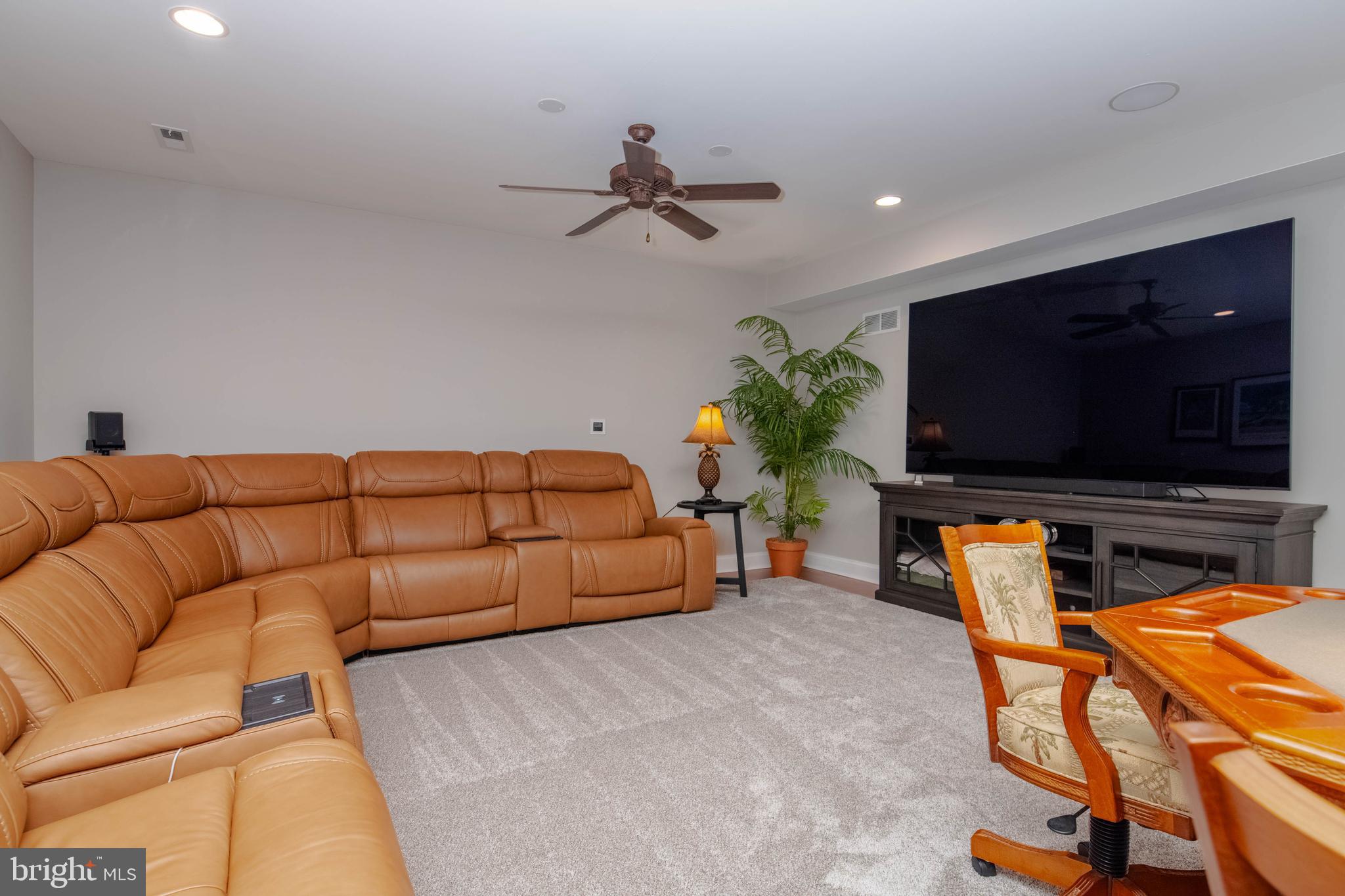 TAYLORS POINTE - Residential