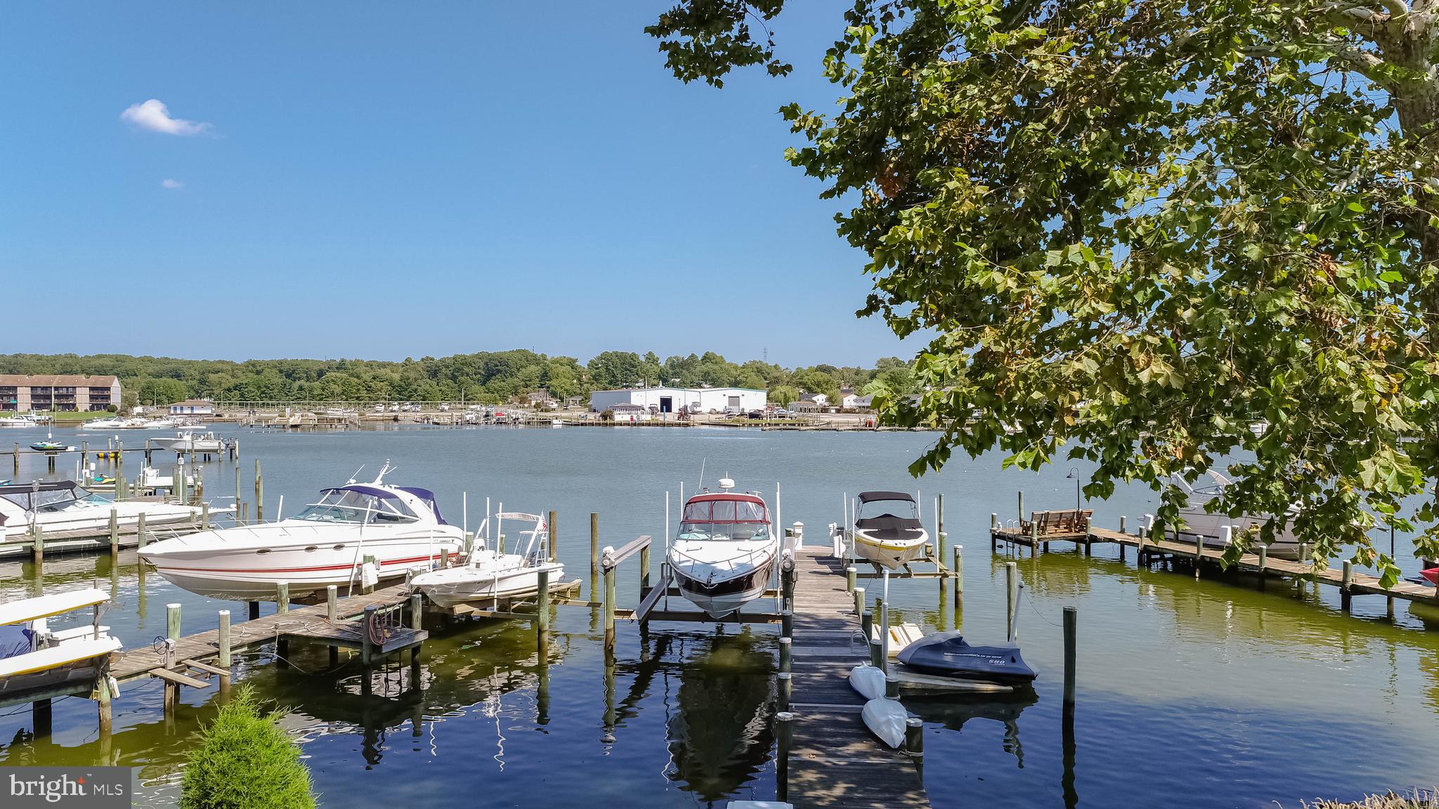 TAYLORS POINTE - Residential