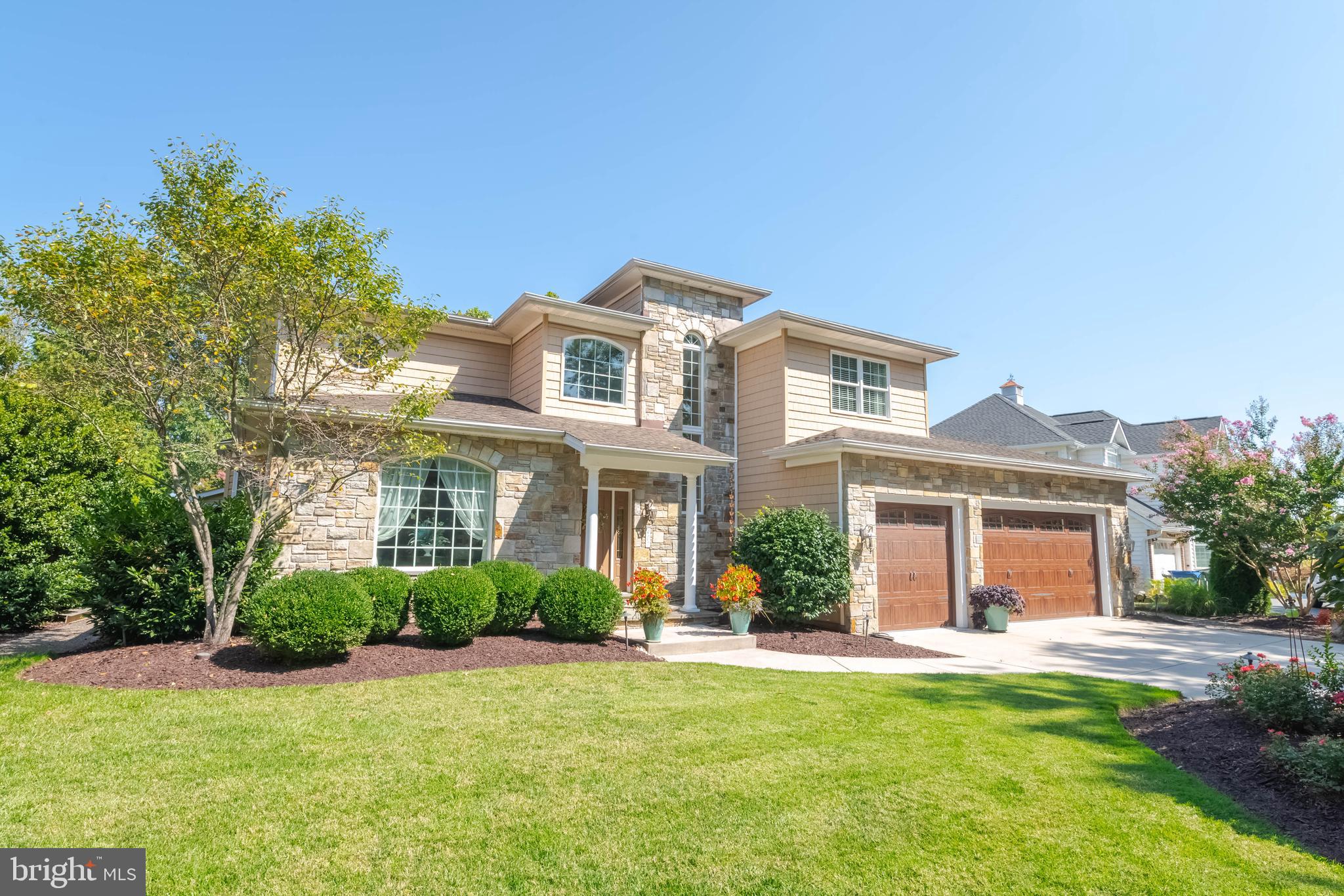 407 SHORE DRIVE