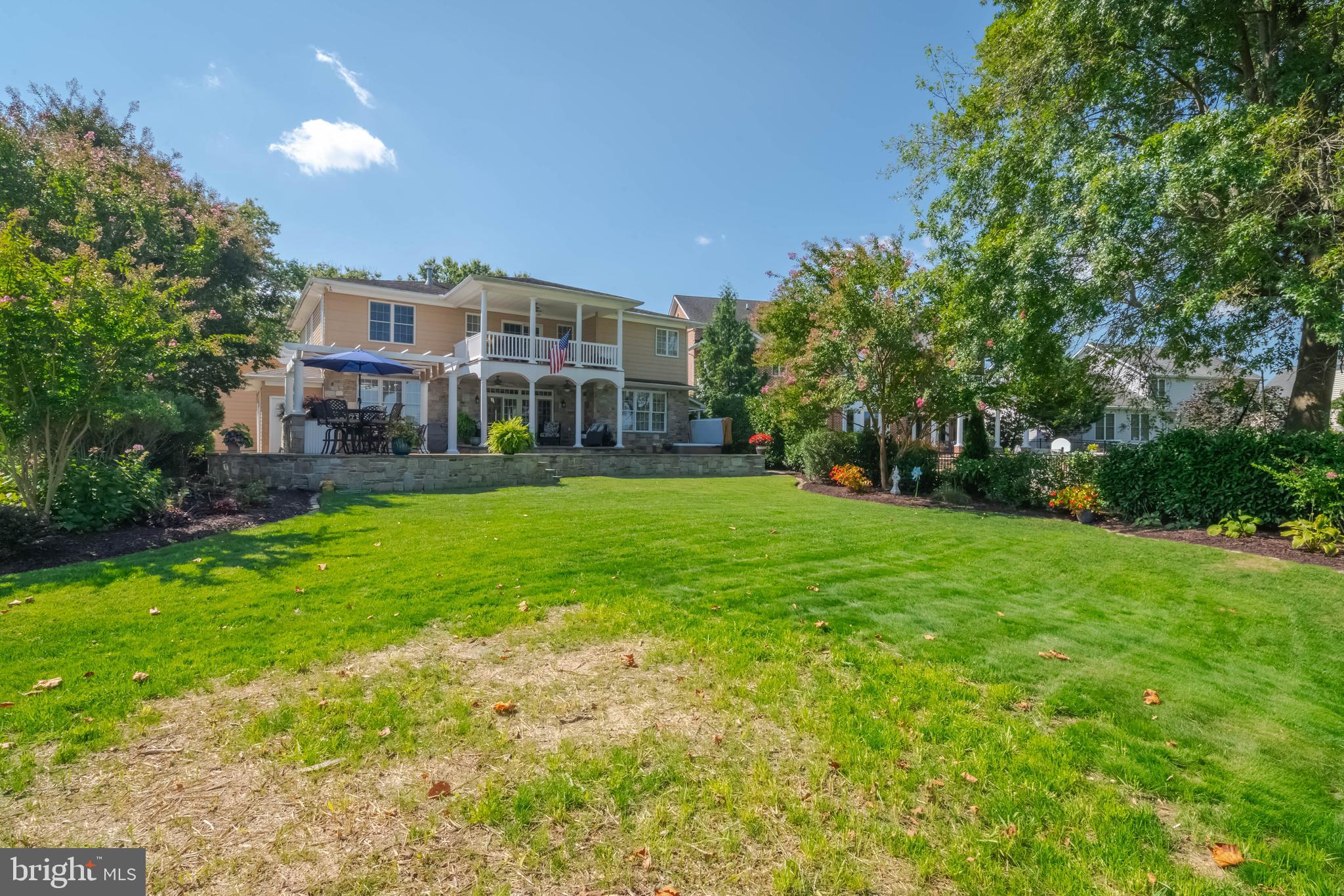 TAYLORS POINTE - Residential