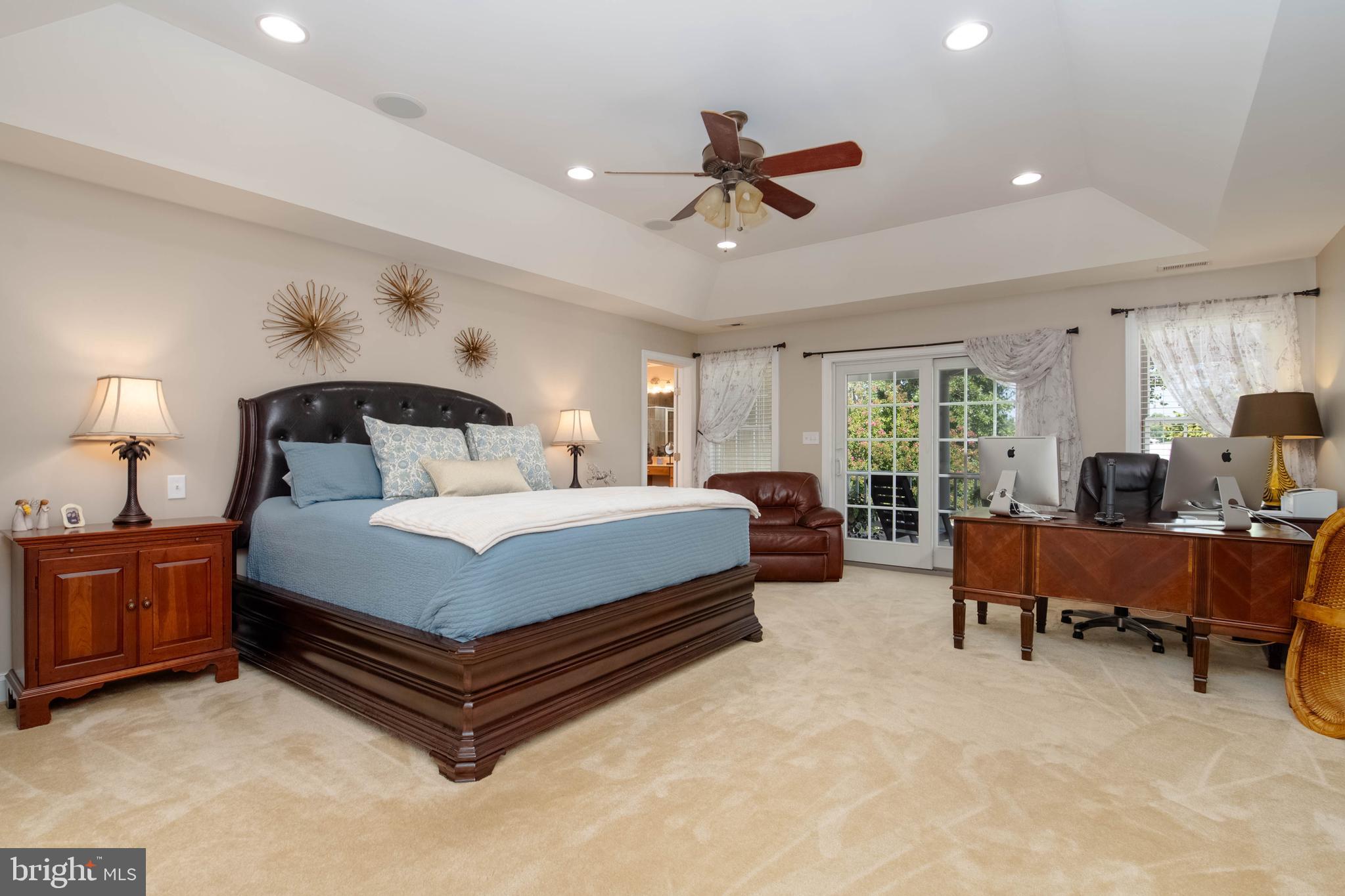 TAYLORS POINTE - Residential