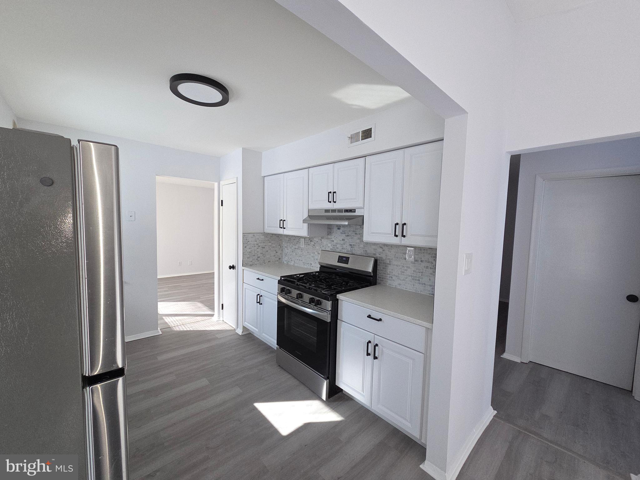 70 SUBURBAN BOULEVARD