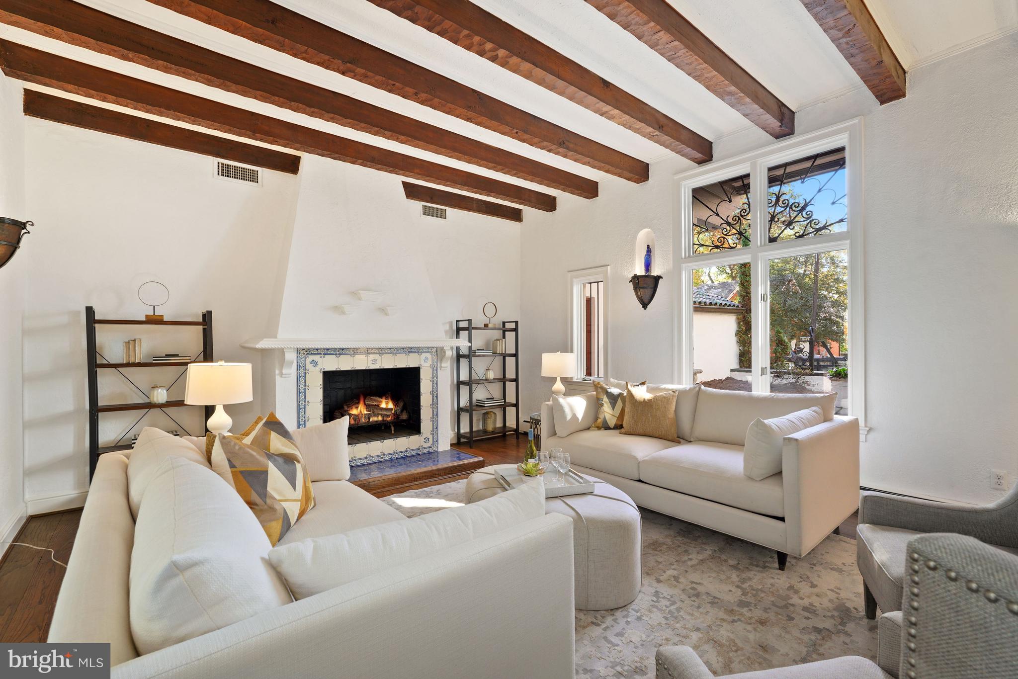 CHEVY CHASE VILLAGE - Residential