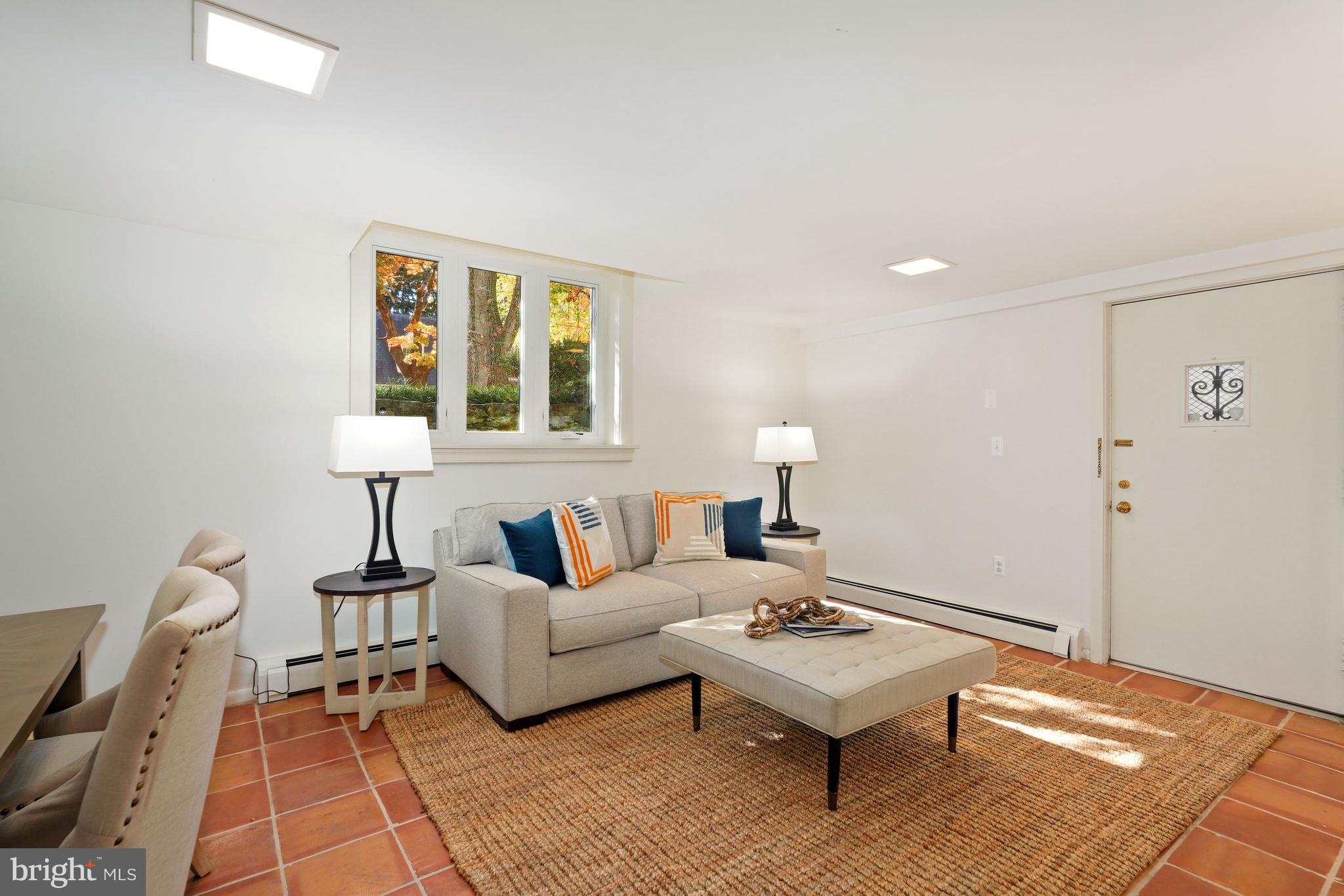 CHEVY CHASE VILLAGE - Residential