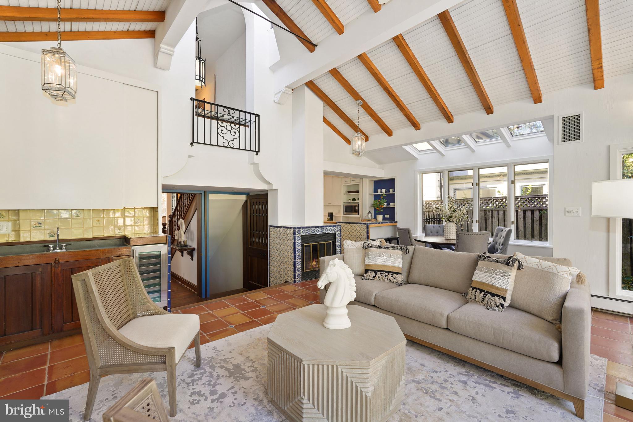 CHEVY CHASE VILLAGE - Residential