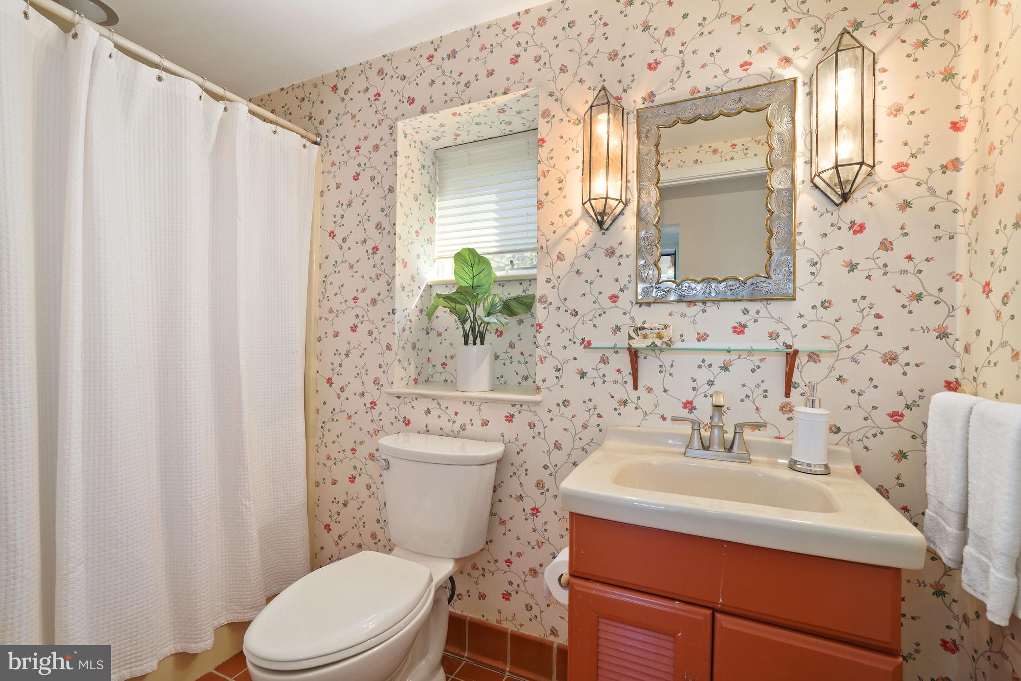 CHEVY CHASE VILLAGE - Residential