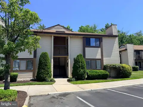 MLS: NJCD2120808