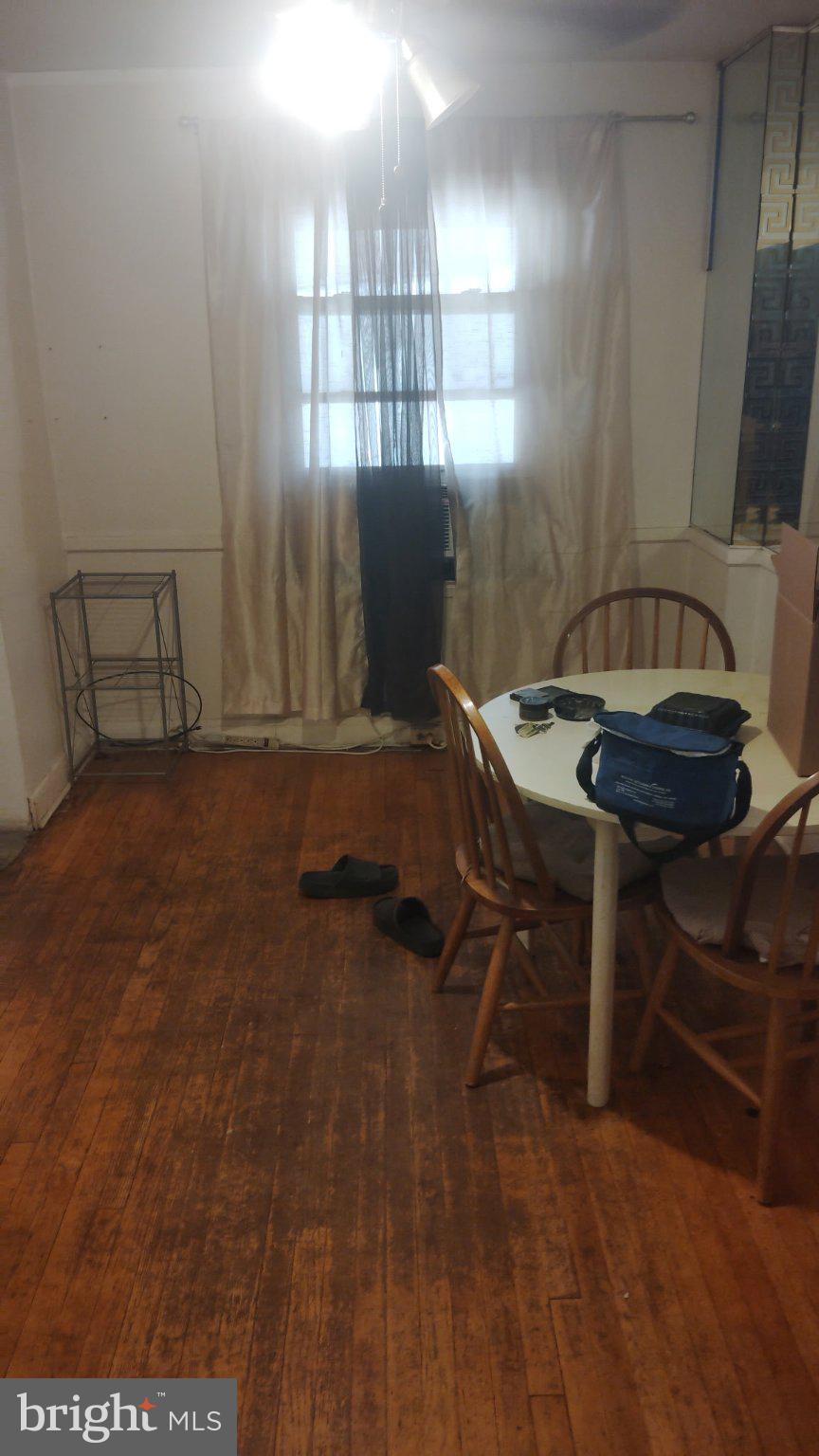 WOODLAWN - Residential